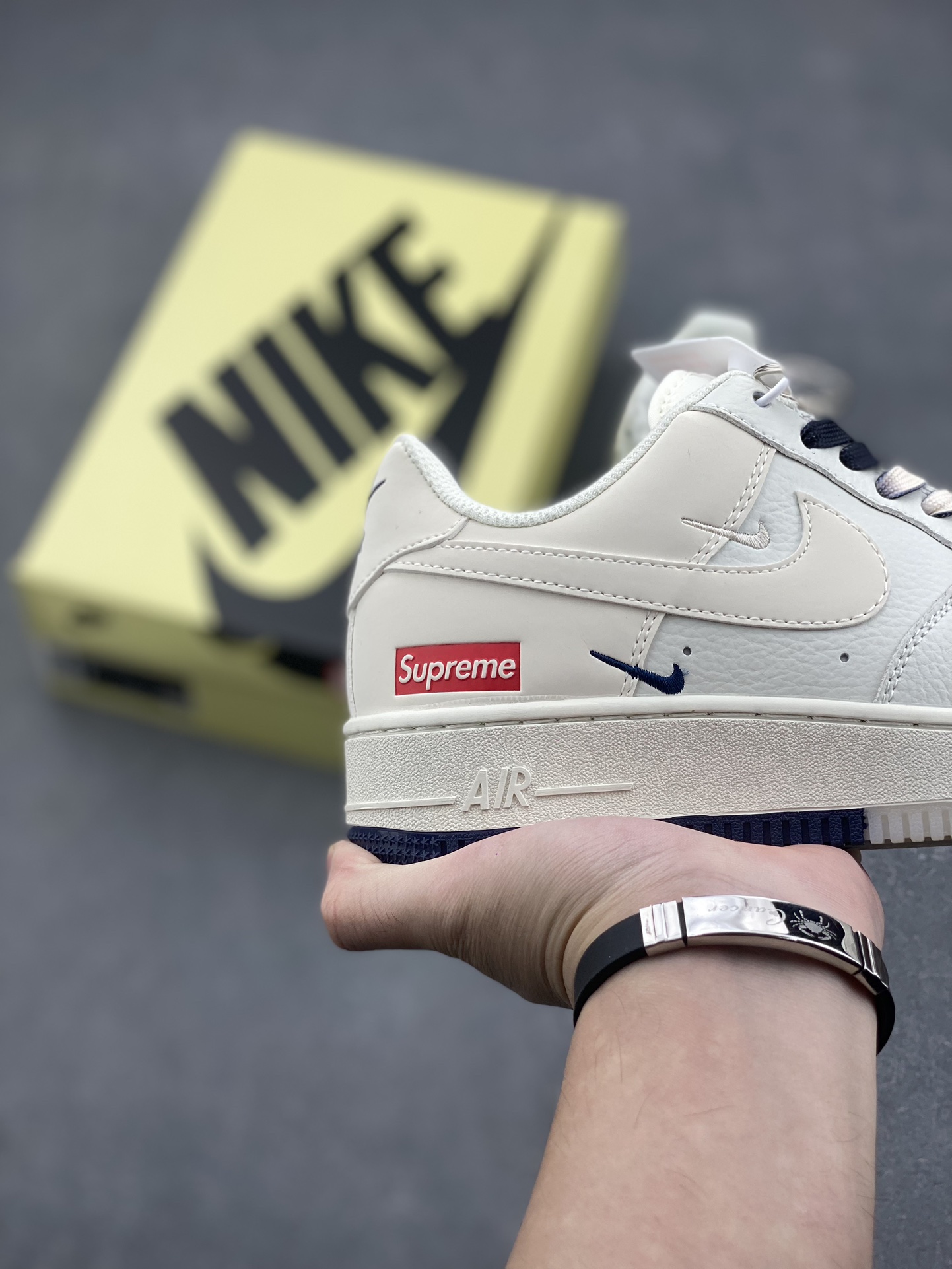Nike Air Force 1 '07 Low Supreme White Blue Sneakers XZ6188-001 6 i1728072358 9629 4