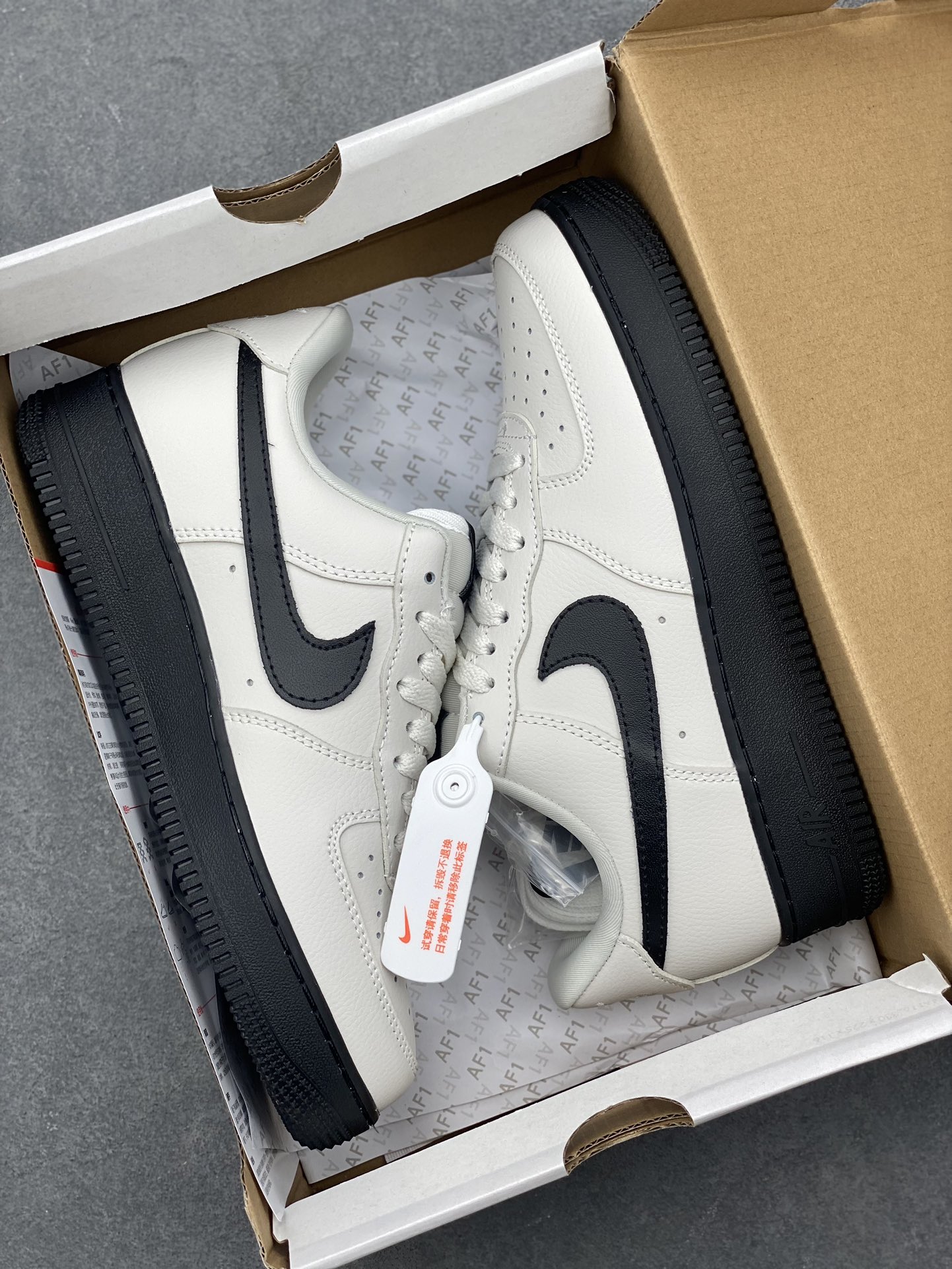 Nike Air Force 1 Low White Black: Original Design, Comfortable, Durable 10 i1728072774 2967 6