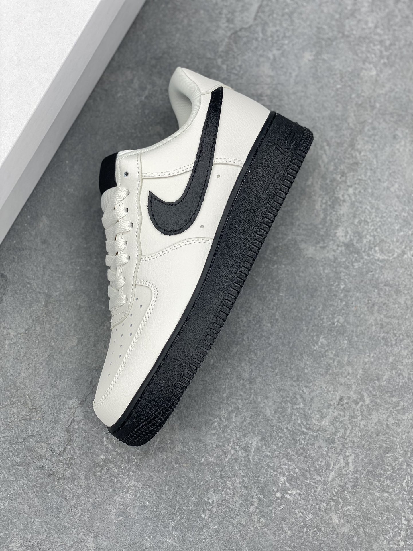 Nike Air Force 1 Low White Black: Original Design, Comfortable, Durable 8 i1728072774 5928 2
