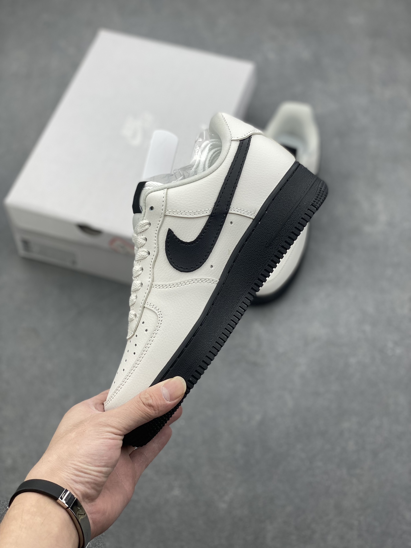 Nike Air Force 1 Low White Black: Original Design, Comfortable, Durable 4 i1728072774 6783 8