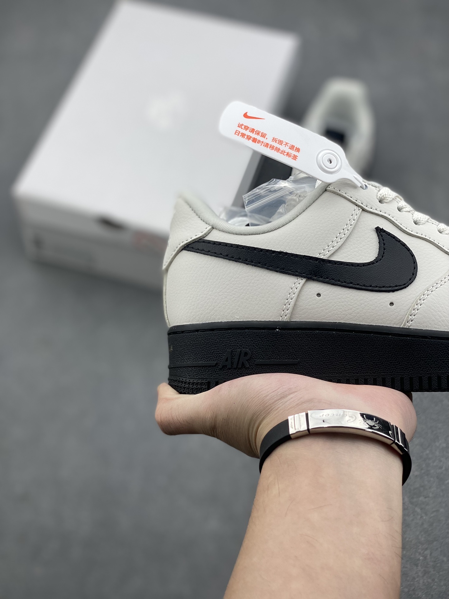 Nike Air Force 1 Low White Black: Original Design, Comfortable, Durable 6 i1728072774 9931 5