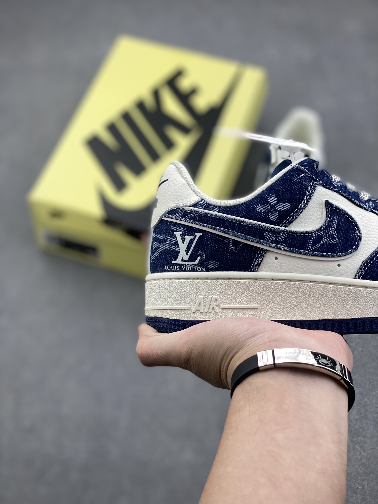 Nike Air Force 1 '07 Low 'Louis Vuitton' Deep Sea Blue Sneakers 6 i1728073007 2093 8