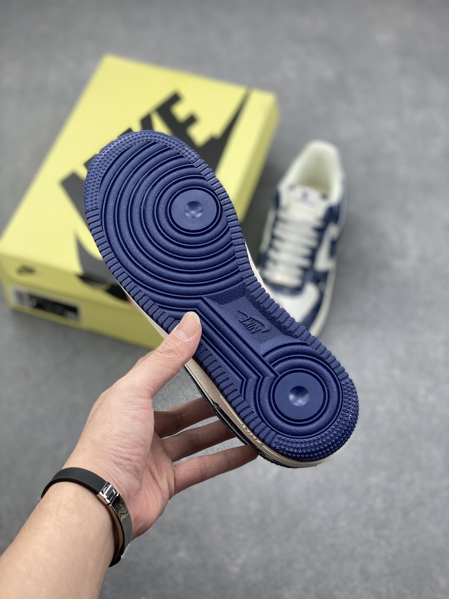 Nike Air Force 1 '07 Low 'Louis Vuitton' Deep Sea Blue Sneakers 7 i1728073007 2402 1