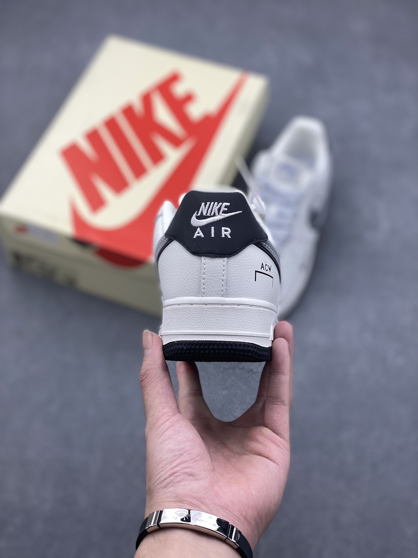 Nike Air Force 1 Low 07 ACW White Black Sneakers Authentic Low-Top 5 i1728161939 9052 1