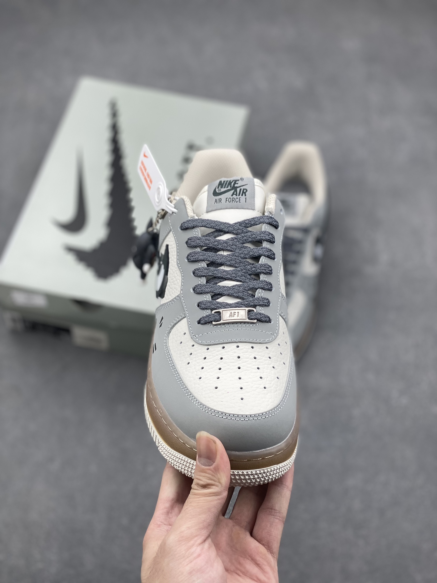 Nike Air Force 1 '07 Low Tom and Jerry Custom Casual Sneakers CW1888-806 3 i1728162185 9481 7