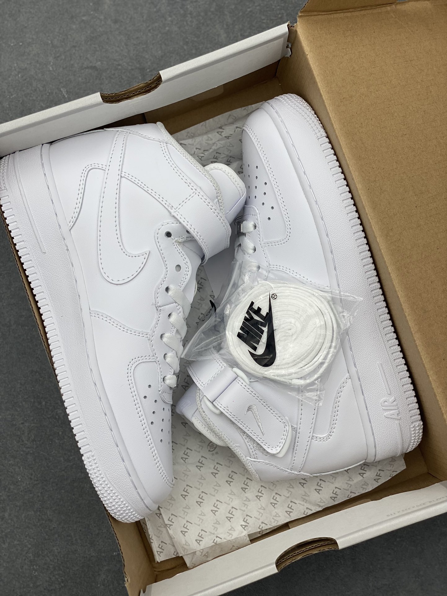 Nike Air Force 1 Mid 'White' Leather Upper, Cushioned Midsole - Style CW2289-111 10 i1728162473 8304 2