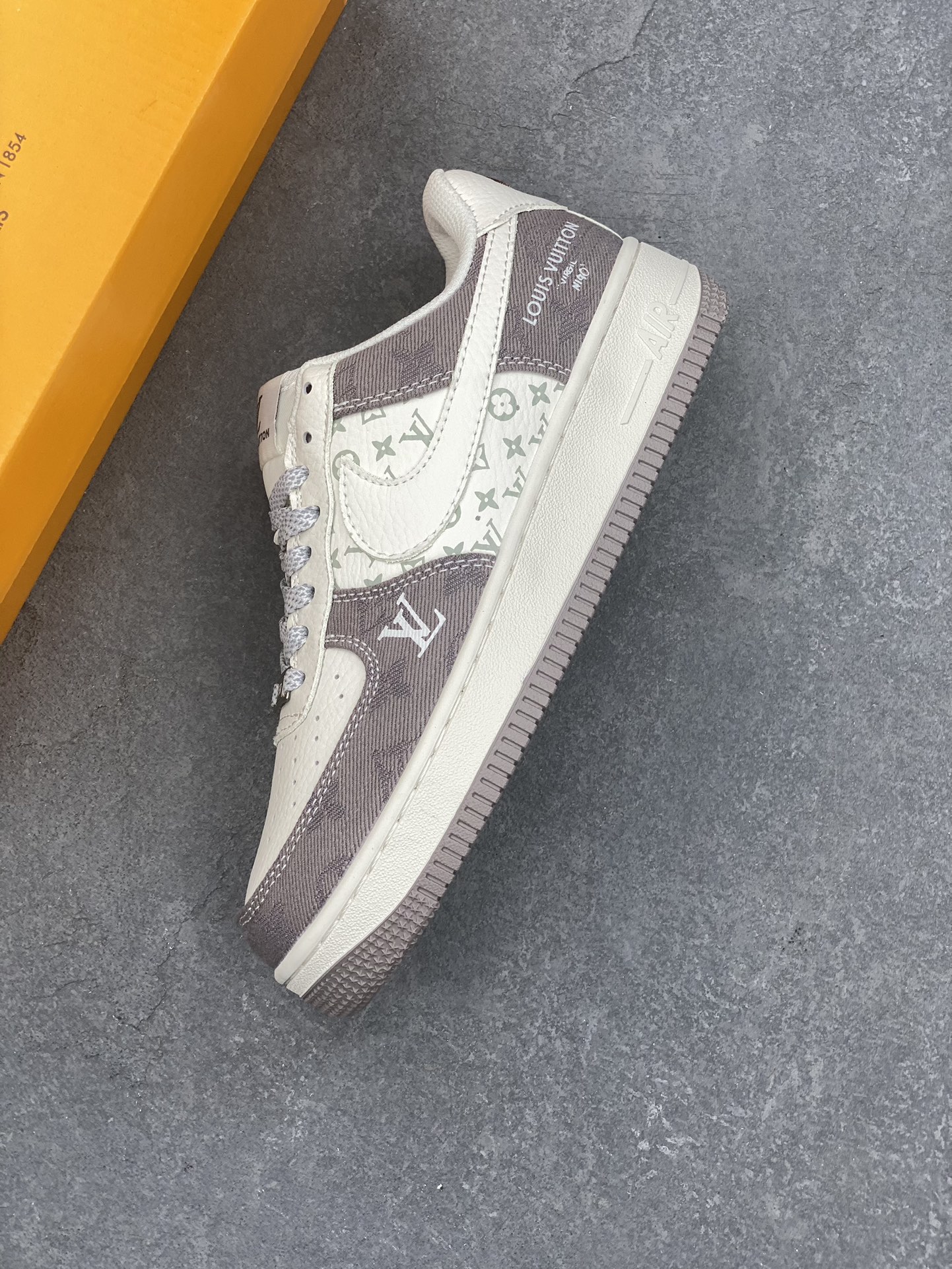 Nike Air Force 1 '07 Low Louis Vuitton Collab Sneakers - Gray Denim 8 i1728249938 7027 0