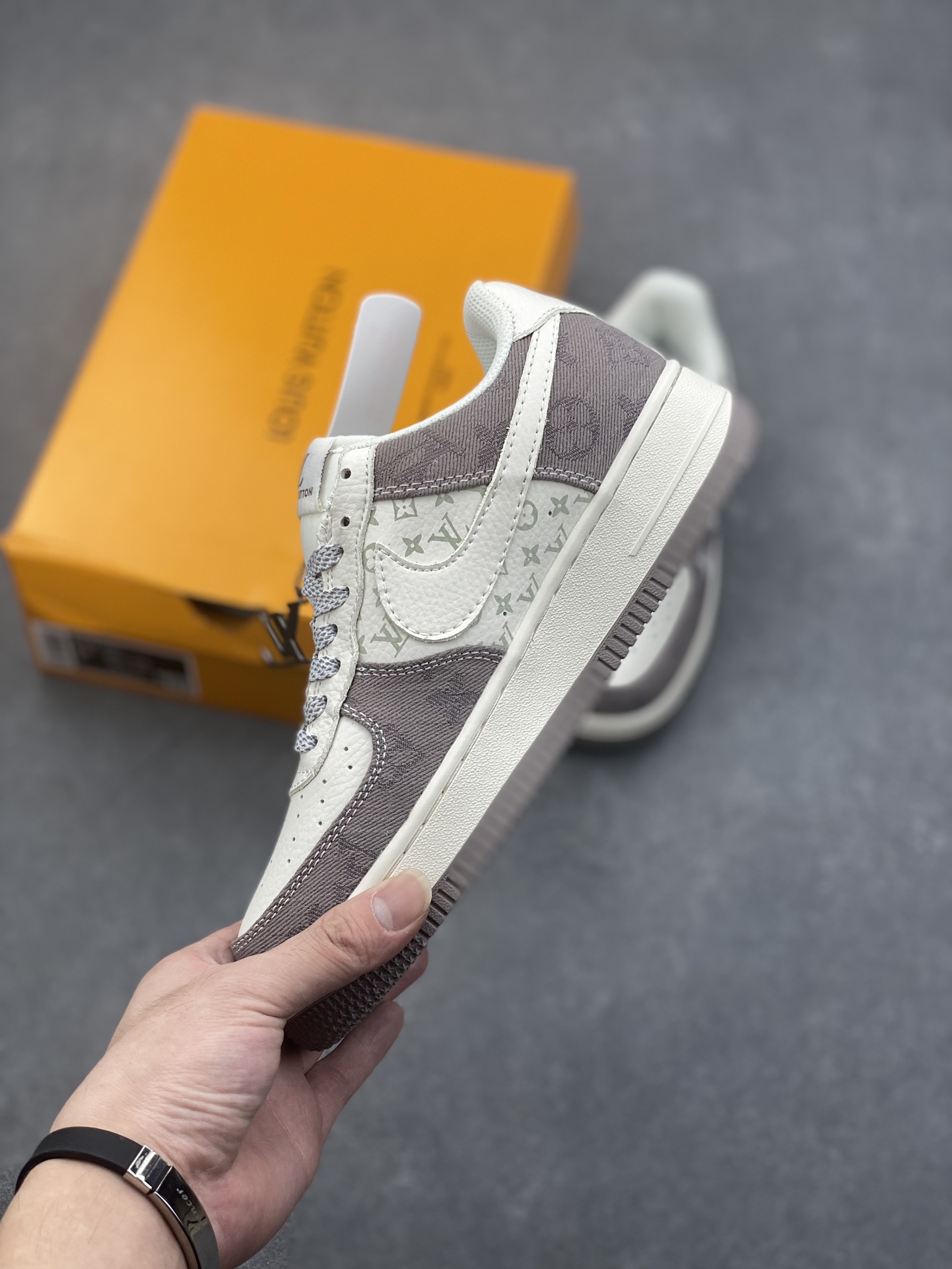 Nike Air Force 1 '07 Low Louis Vuitton Collab Sneakers - Gray Denim 4 i1728249938 9865 0