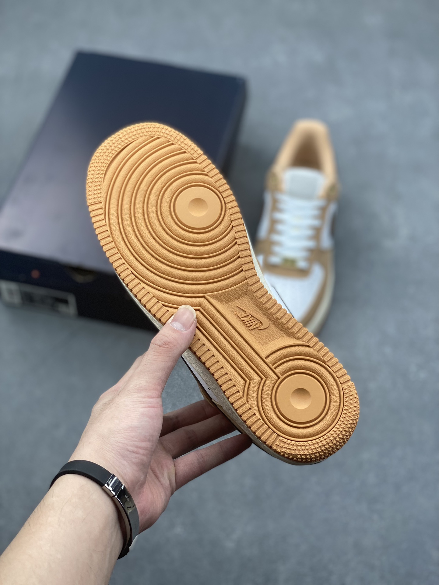Nike Air Force 1 Low '07: Chocolate Bliss Edition - Iconic Style, Supreme Comfort 7 i1728251456 1567 6
