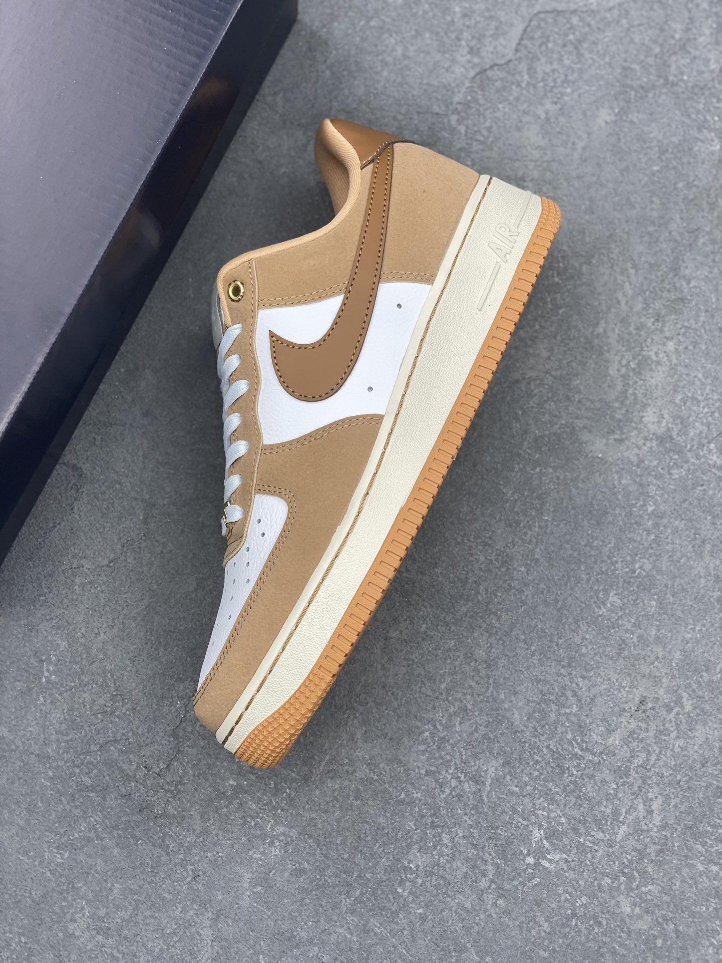 Nike Air Force 1 Low '07: Chocolate Bliss Edition - Iconic Style, Supreme Comfort 8 i1728251456 9996 3