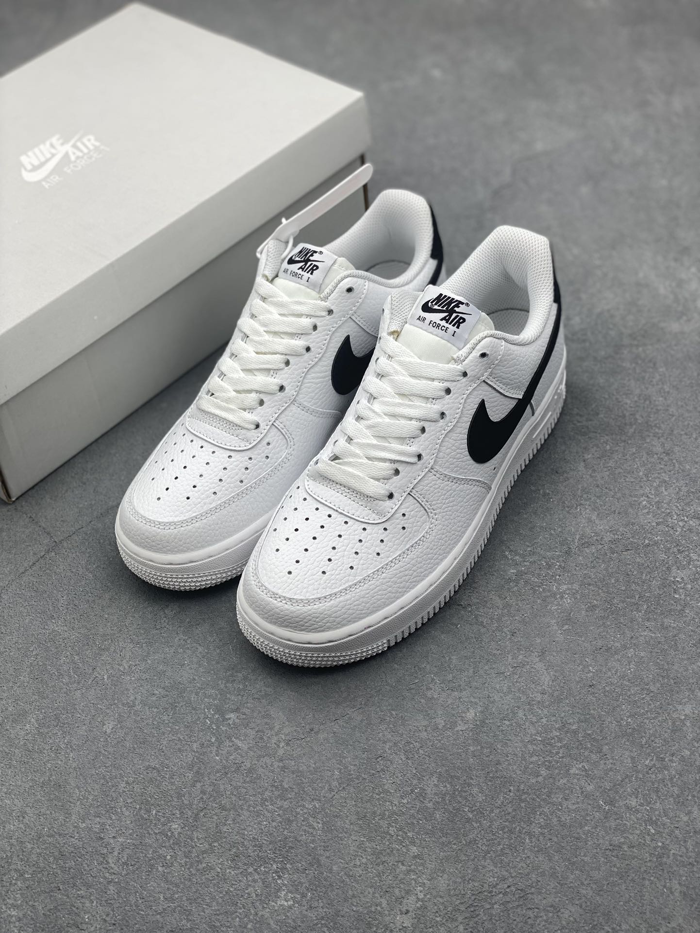 Nike Air Force 1 Low '07 White/Black Leather Sneakers CT2302-100 9 i1728251538 8868 6