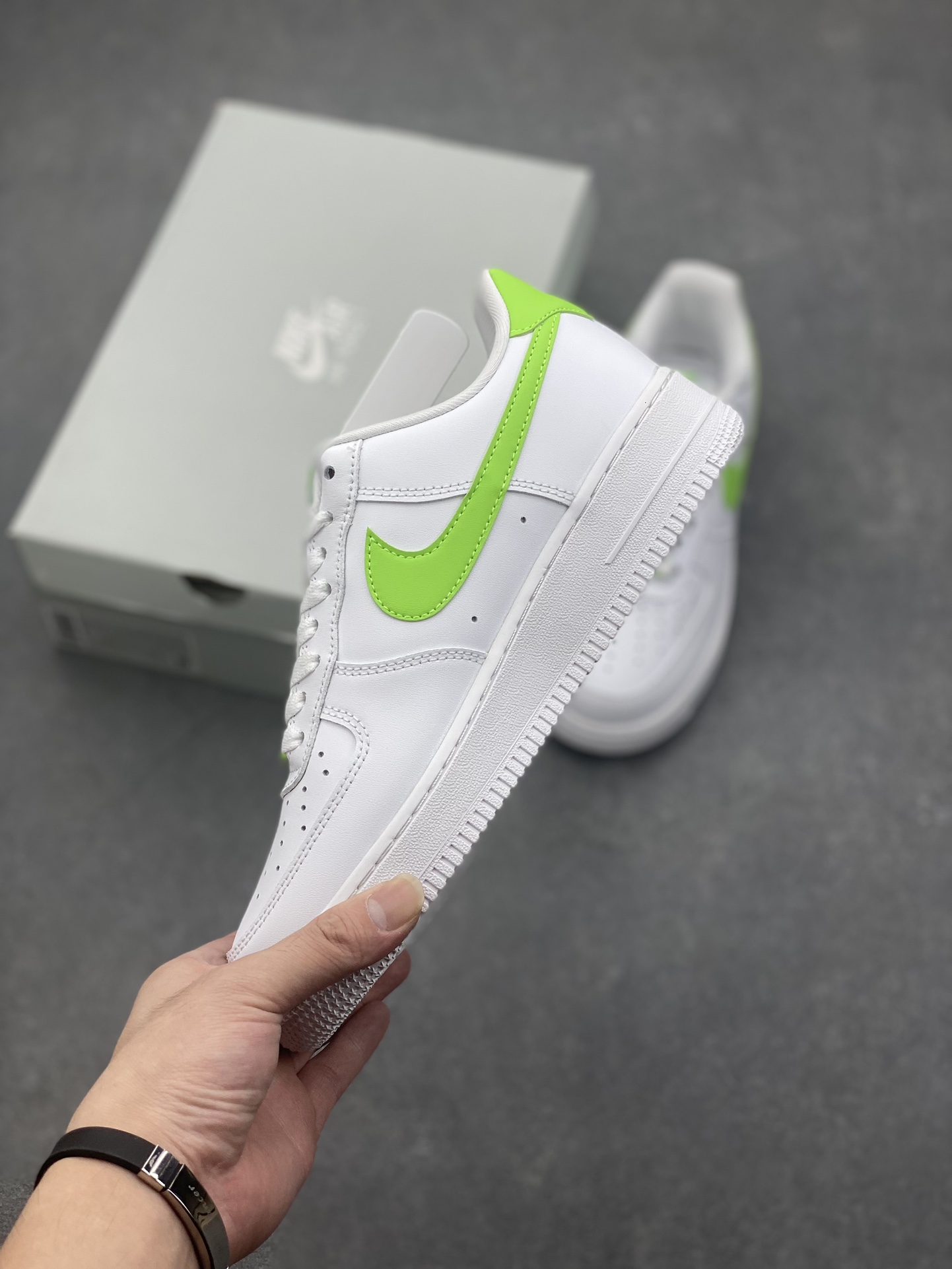 Nike Air Force 1 Low '07 White Lime Casual Sneakers DD8959-112 4 i1728251576 1747 3