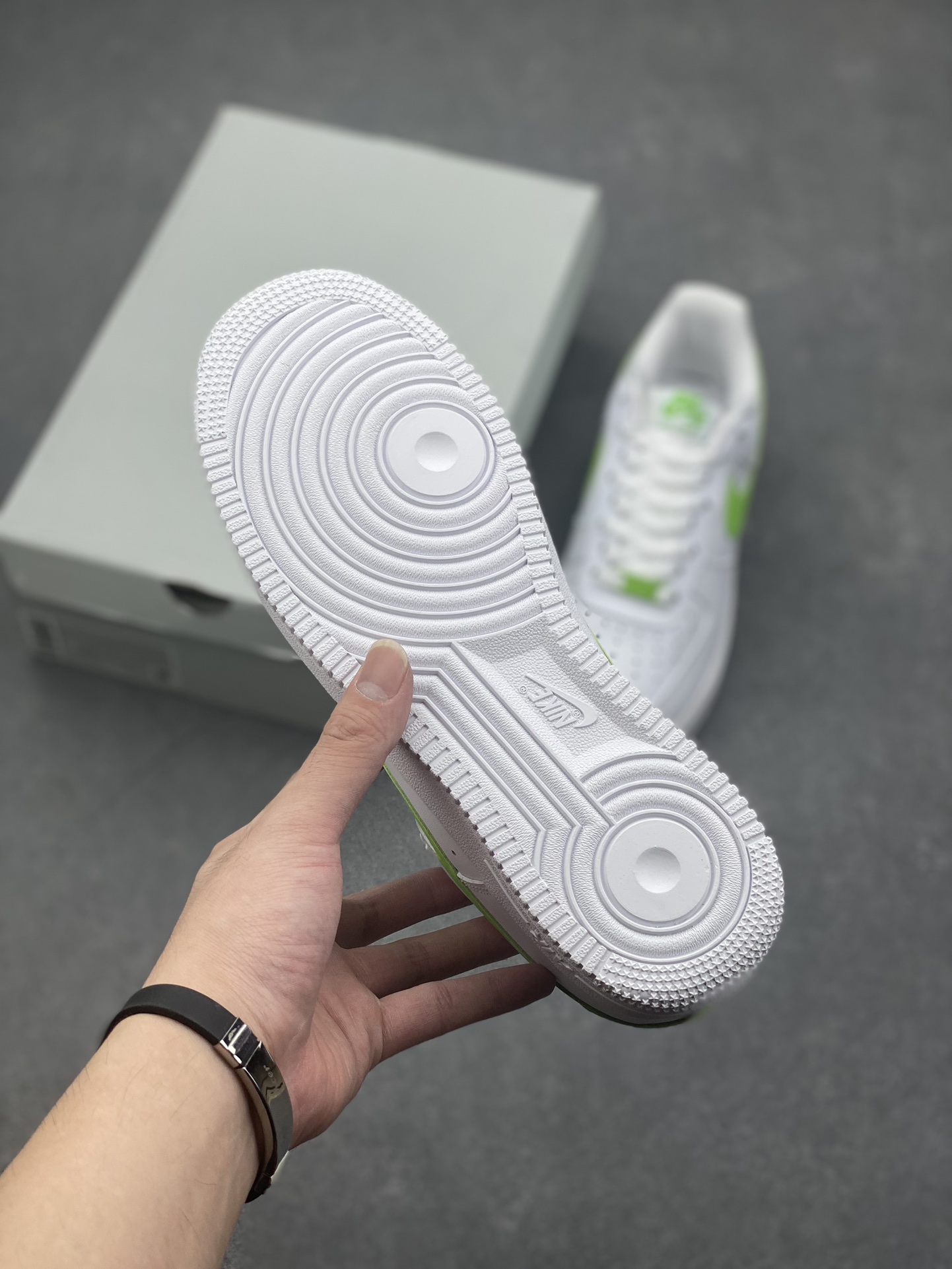 Nike Air Force 1 Low '07 White Lime Casual Sneakers DD8959-112 7 i1728251576 5385 4