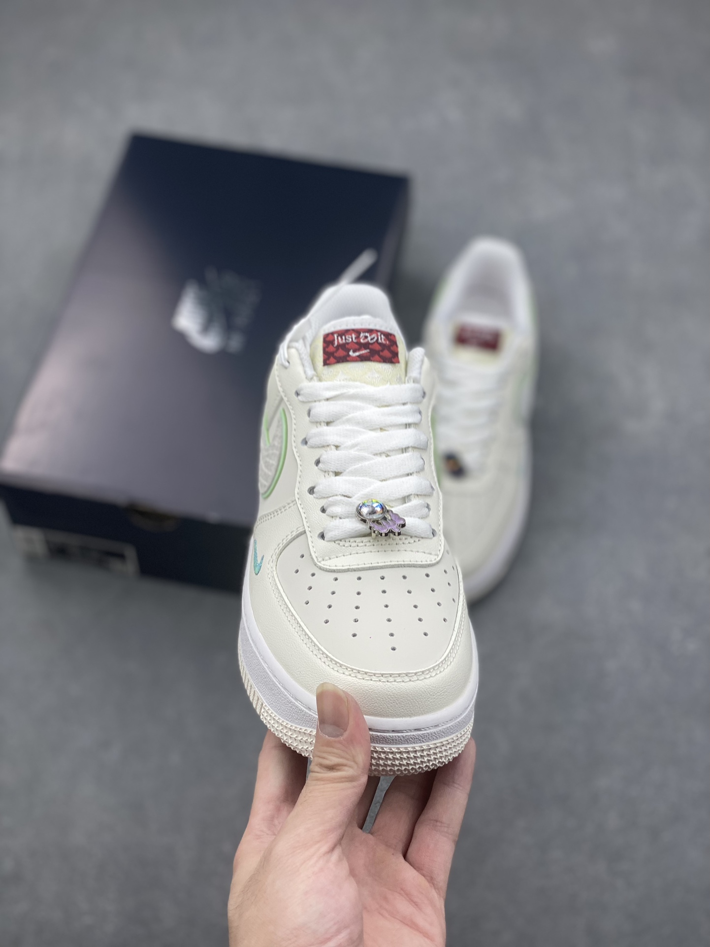 Nike Air Force 1 Low '07 Casual Sneakers FZ5052-131 - Comfortable & Stylish 3 i1728251844 3945 7