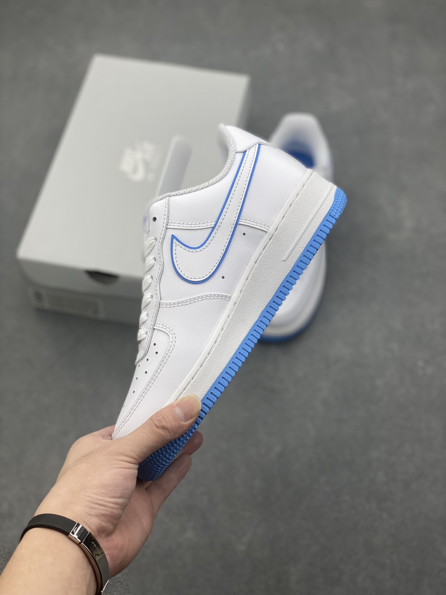 Nike Air Force 1 '07 Low White/Blue Casual Sneakers - Versatile & Stylish 4 i1728252218 1910 5
