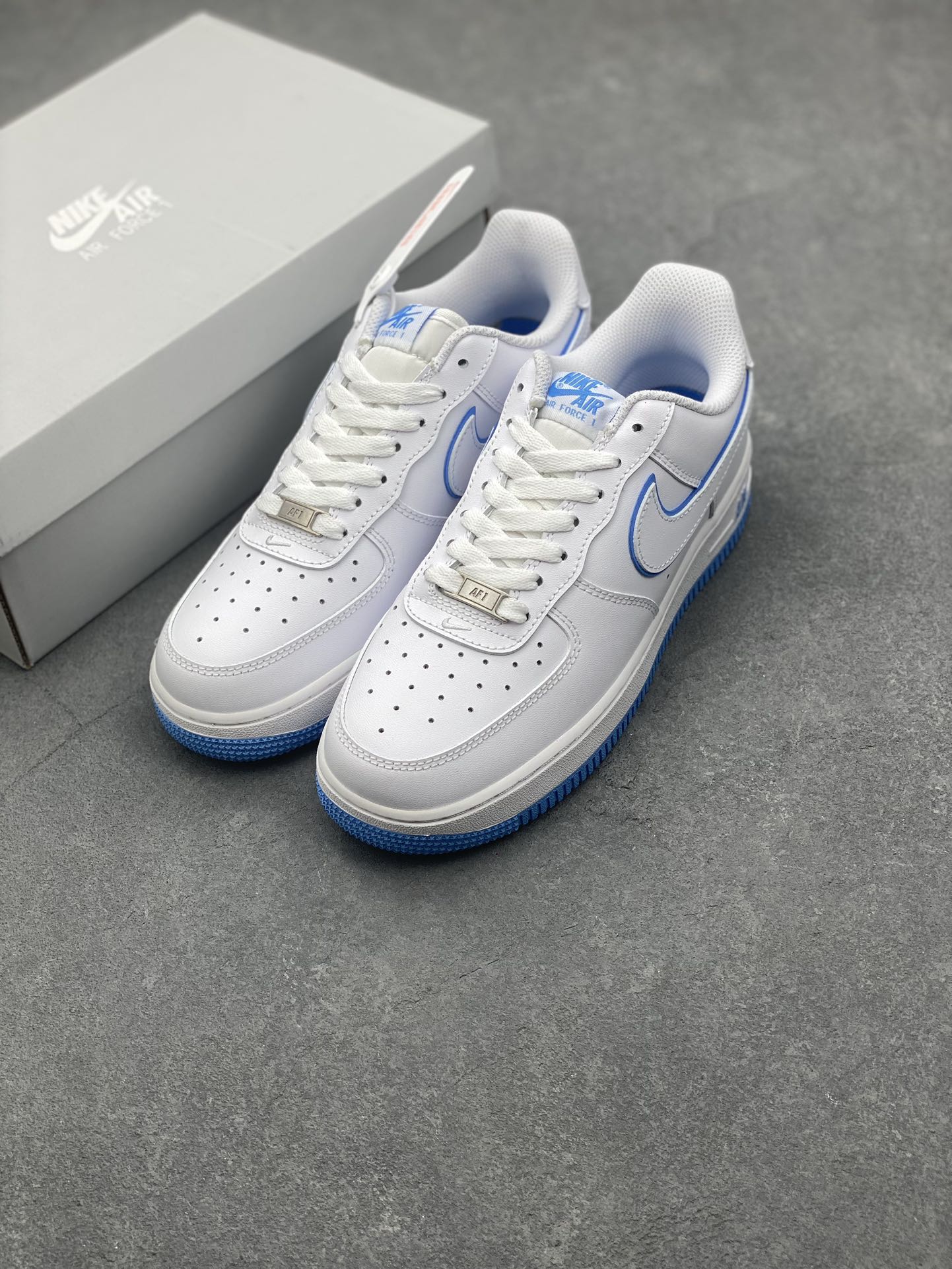 Nike Air Force 1 '07 Low White/Blue Casual Sneakers - Versatile & Stylish 9 i1728252218 4750 8
