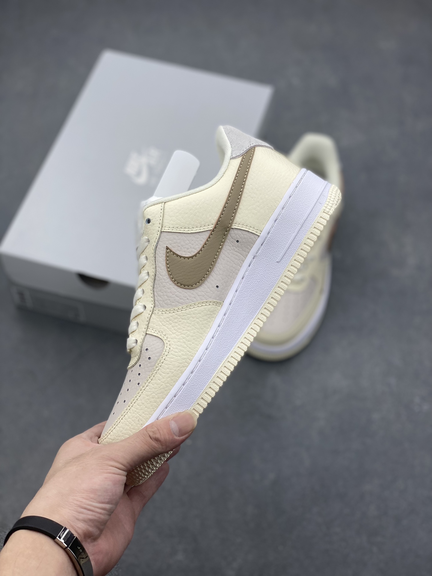 Nike Air Force 1 '07 Low Casual Shoes FB8483-100 - Beige/Brown 4 i1728252347 1110 3