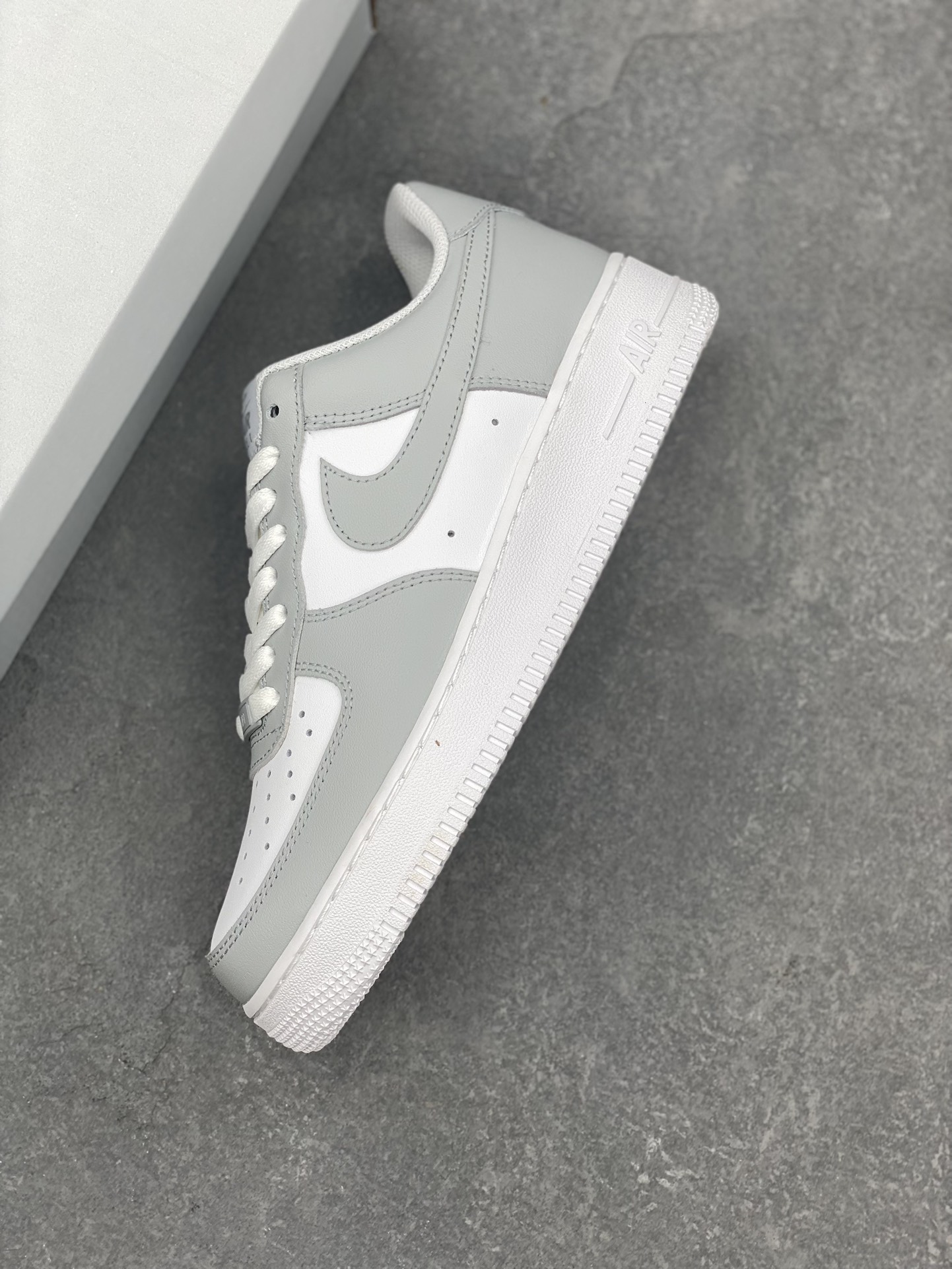 Nike Air Force 1 '07 Low-Top Casual Sneakers - Grey/White, FD9763-101 8 i1728252394 6320 7