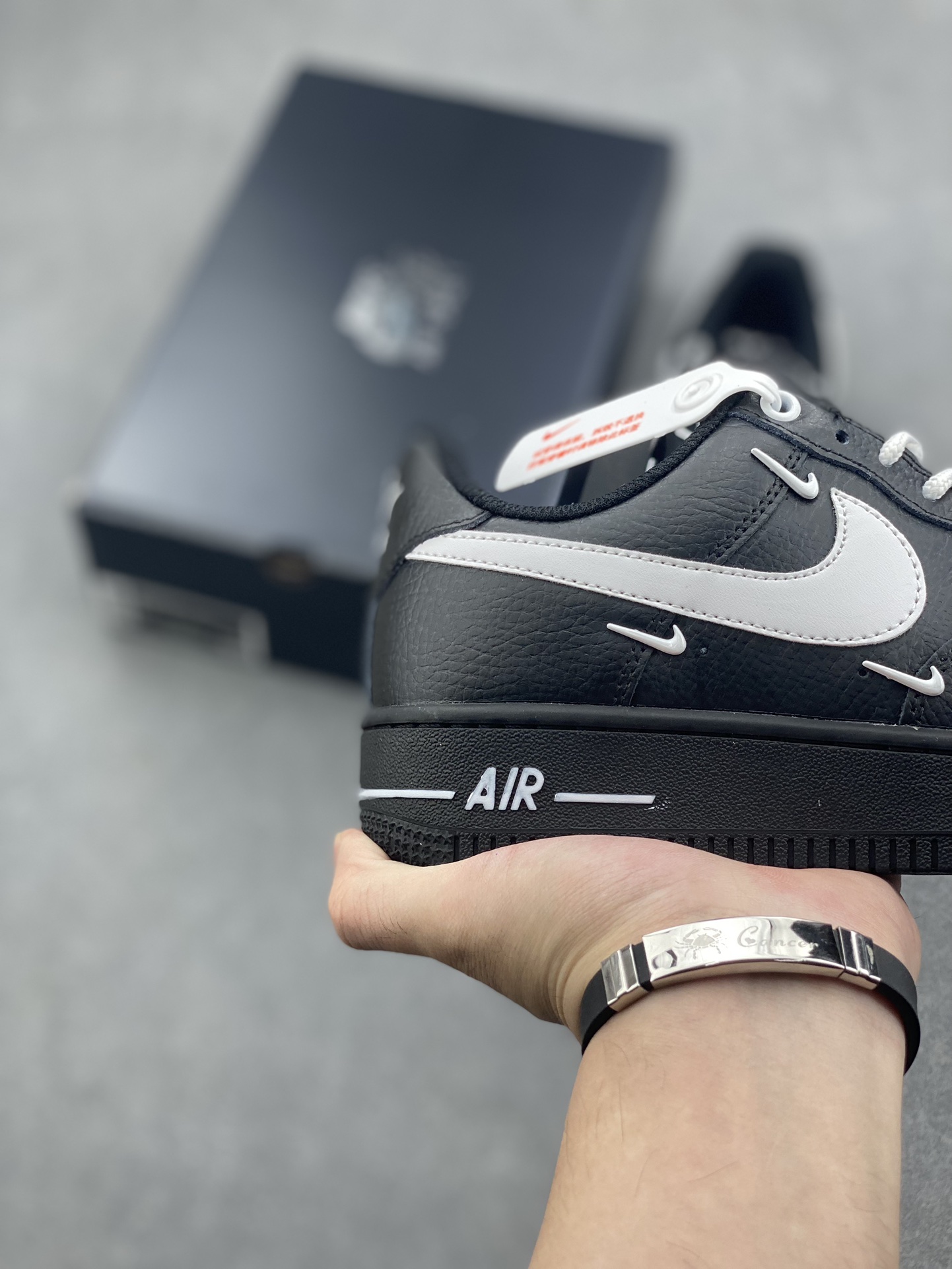 Nike Air Force 1 '07 Low Black & White Casual Sneakers - HQ1180-001 6 i1728327391 8309 6