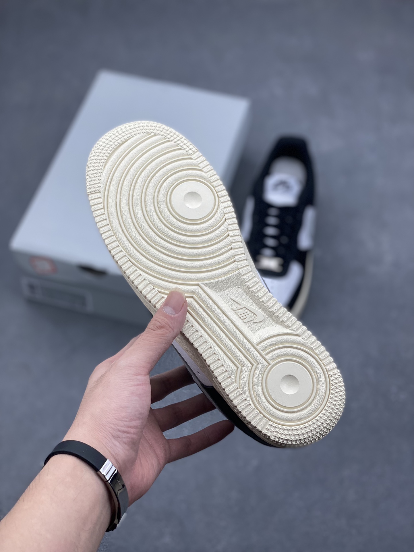 Nike Air Force 1 Low White Black Grey Casual Sneakers FQ6848-101 7 i1728423364 3321 5