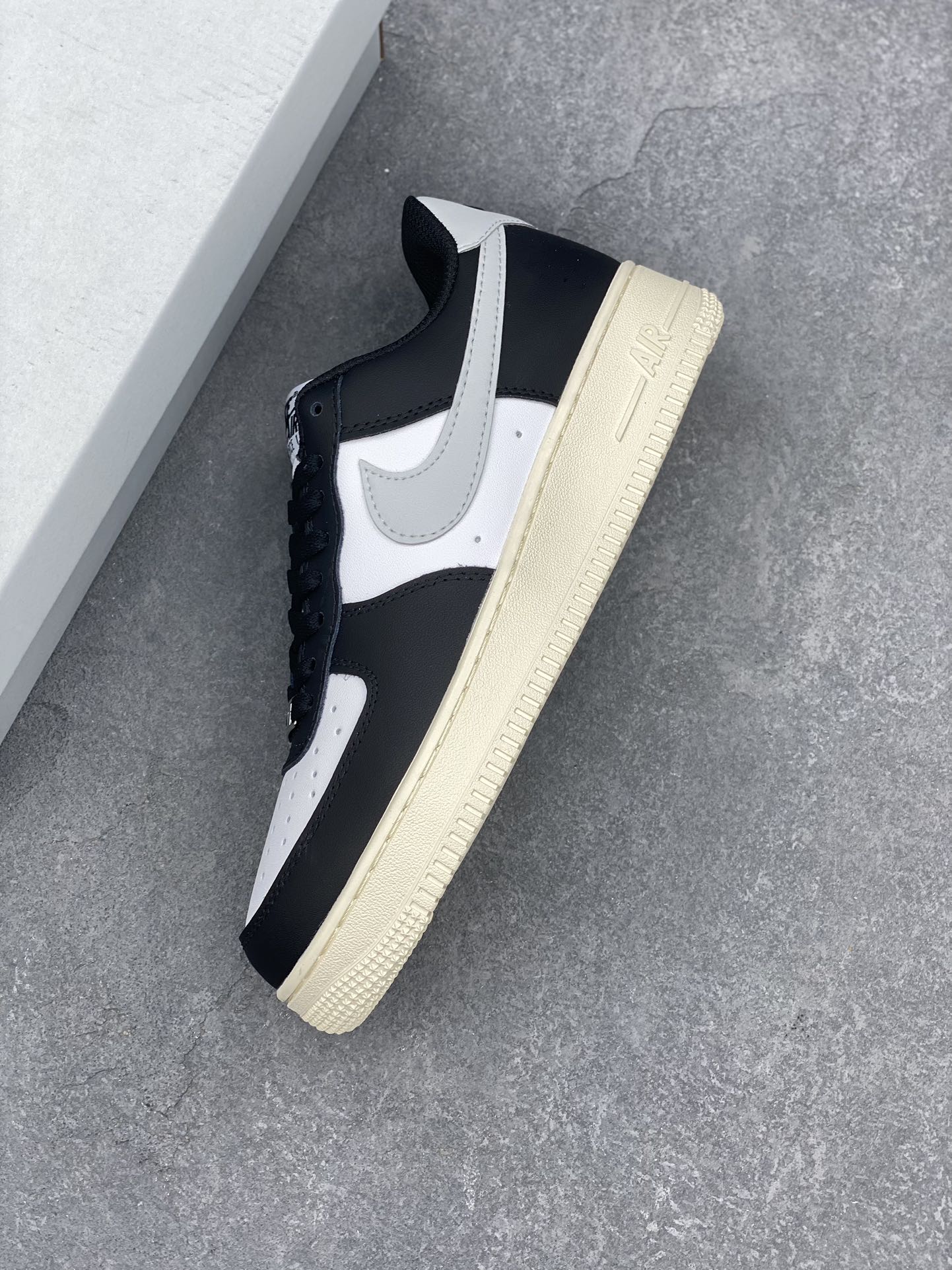 Nike Air Force 1 Low White Black Grey Casual Sneakers FQ6848-101 8 i1728423364 4106 0