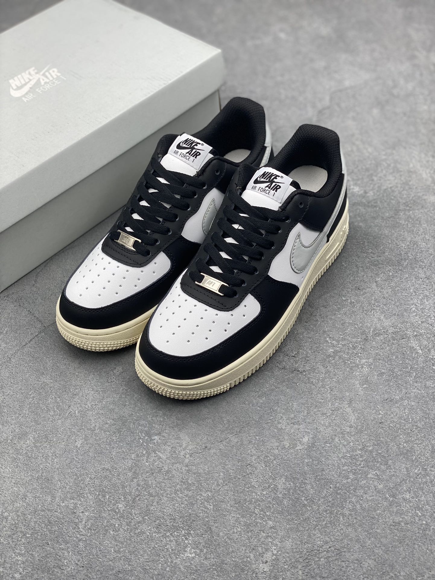 Nike Air Force 1 Low White Black Grey Casual Sneakers FQ6848-101 9 i1728423364 9527 8