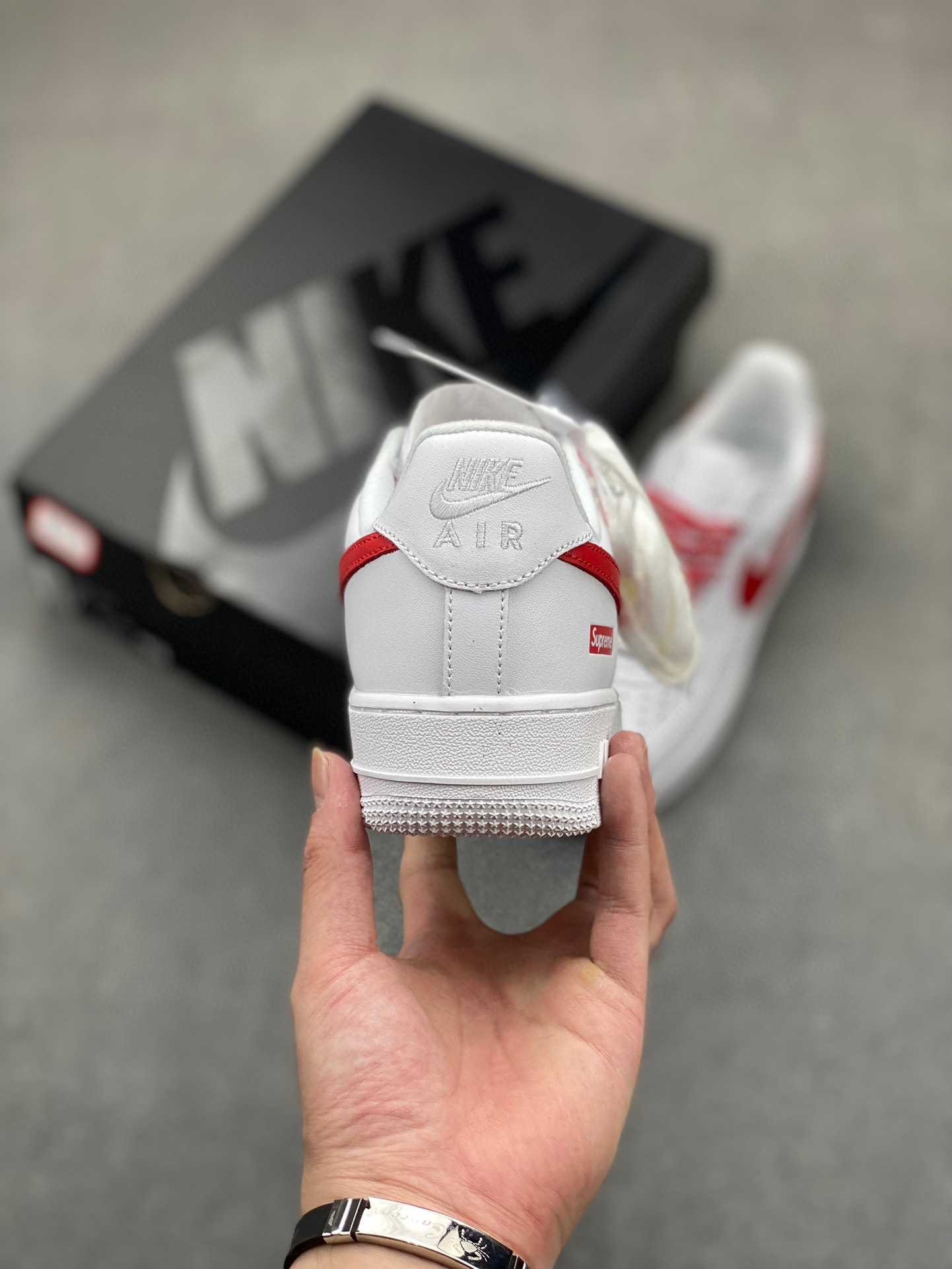 Nike Air Force 1 Low Supreme Collab White/Red Authentic Sneaker (CU9225-101) 5 i1728598062 2695 5