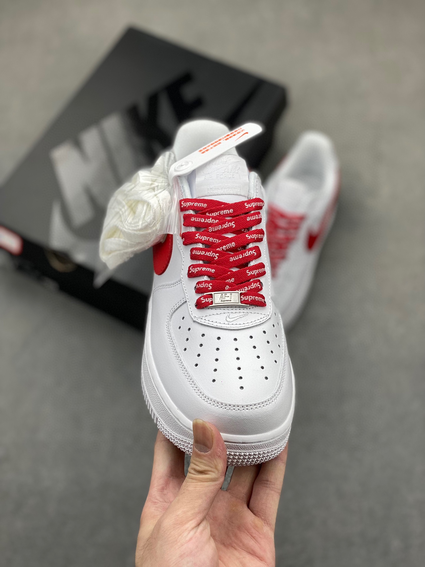 Nike Air Force 1 Low Supreme Collab White/Red Authentic Sneaker (CU9225-101) 3 i1728598062 8068 3
