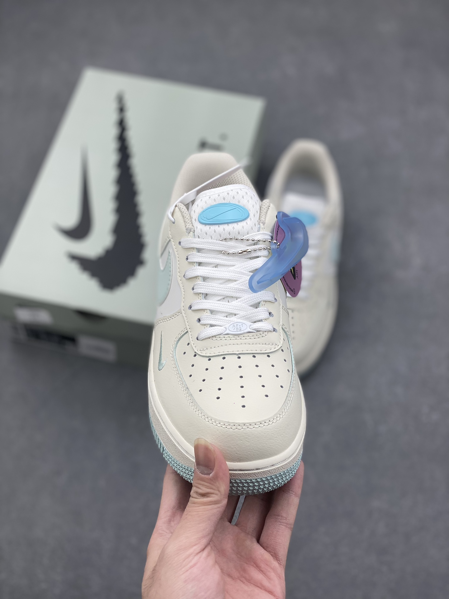 Nike Air Force 1 '07 Low Floating Ice FB1839-211 Women's Casual Shoes 3 i1728670937 9524 8