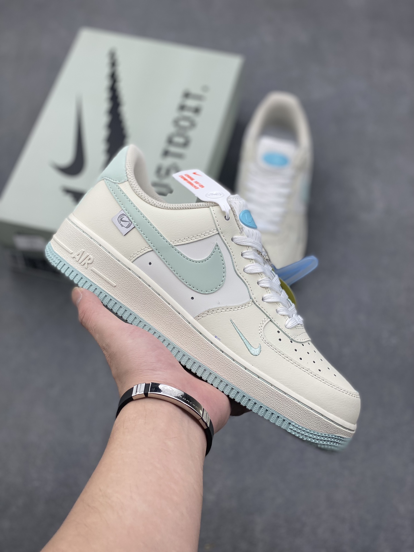 Nike Air Force 1 '07 Low Floating Ice FB1839-211 Women's Casual Shoes 2 i1728670937 9544 6