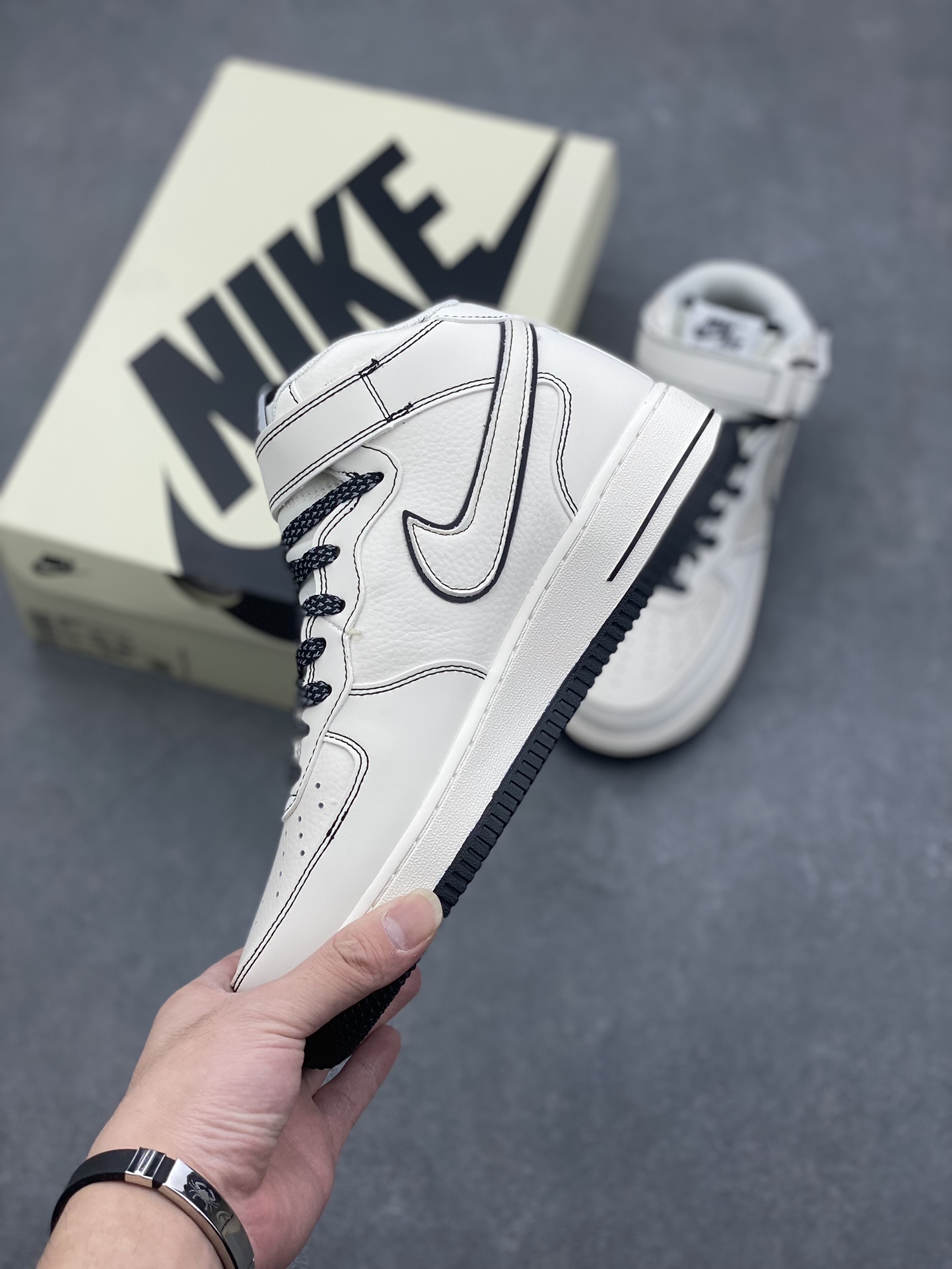 Underfented x Nike Air Force 1 Mid '07 Limited Edition Sneakers 4 i1728671142 4638 3