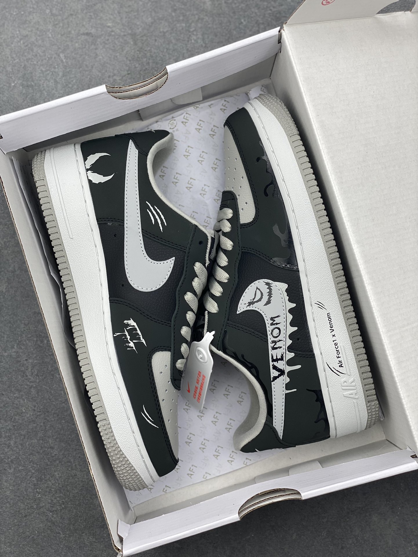 Nike Air Force 1 Low Venom II: Marvel Series Casual Sneakers 10 i1728762202 2855 5