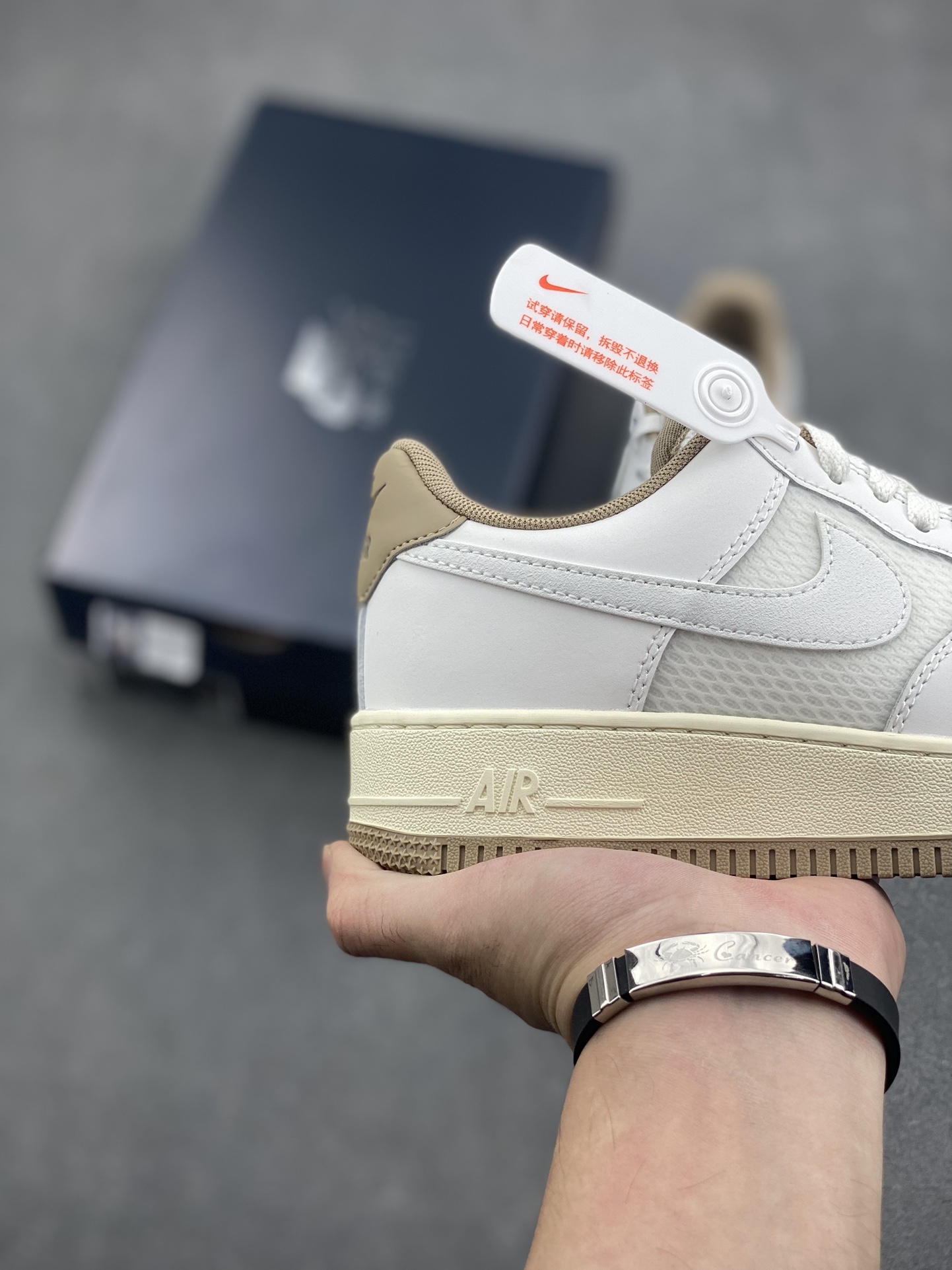 Nike Air Force 1 Low '07 Mesh Khaki Sneakers - FZ5225-100 6 i1728762352 5139 0