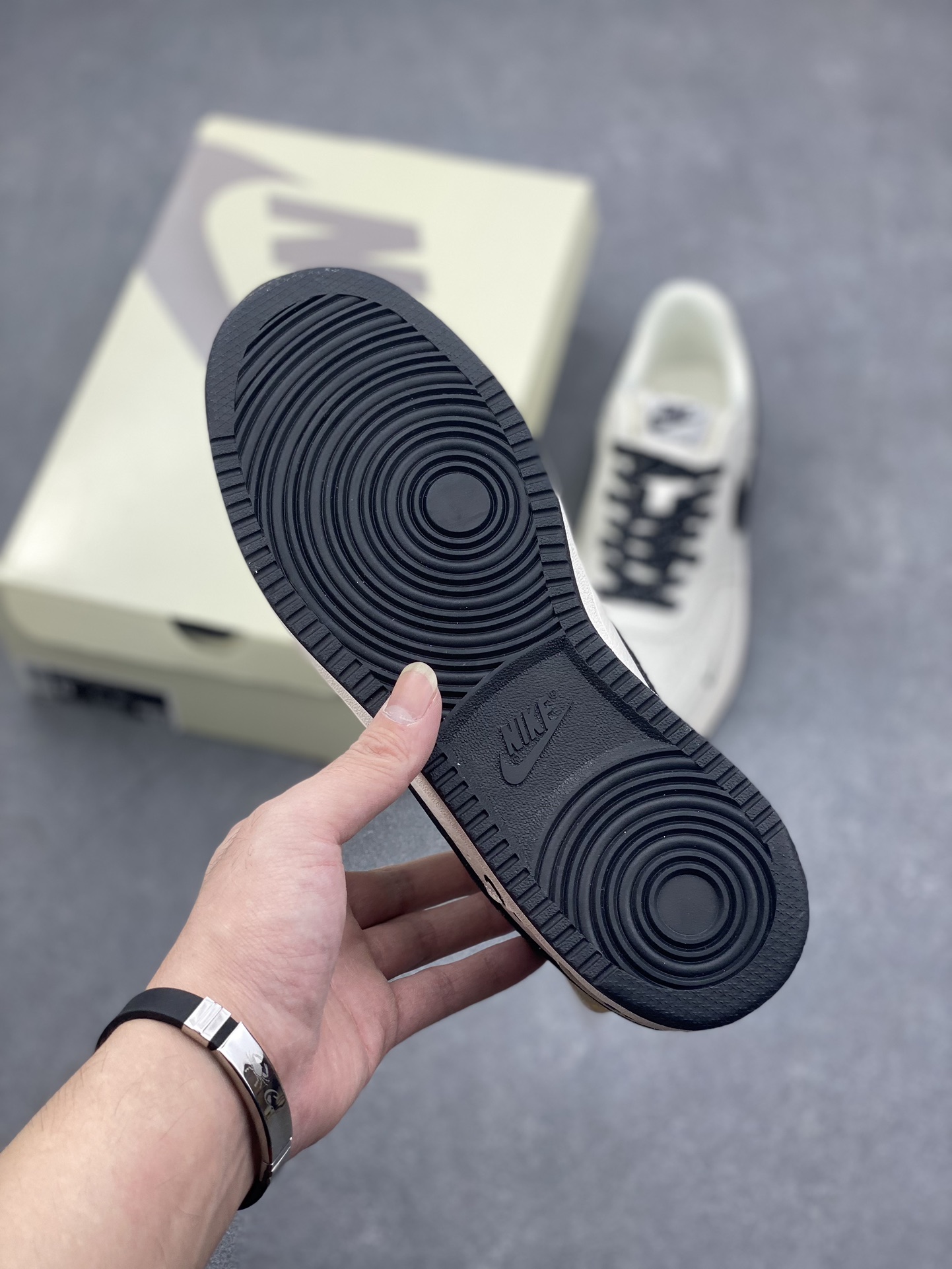 Nike Court Vision Low Triple Swoosh Sneakers - Versatile, Durable & Comfortable 7 i1728762645 5120 6