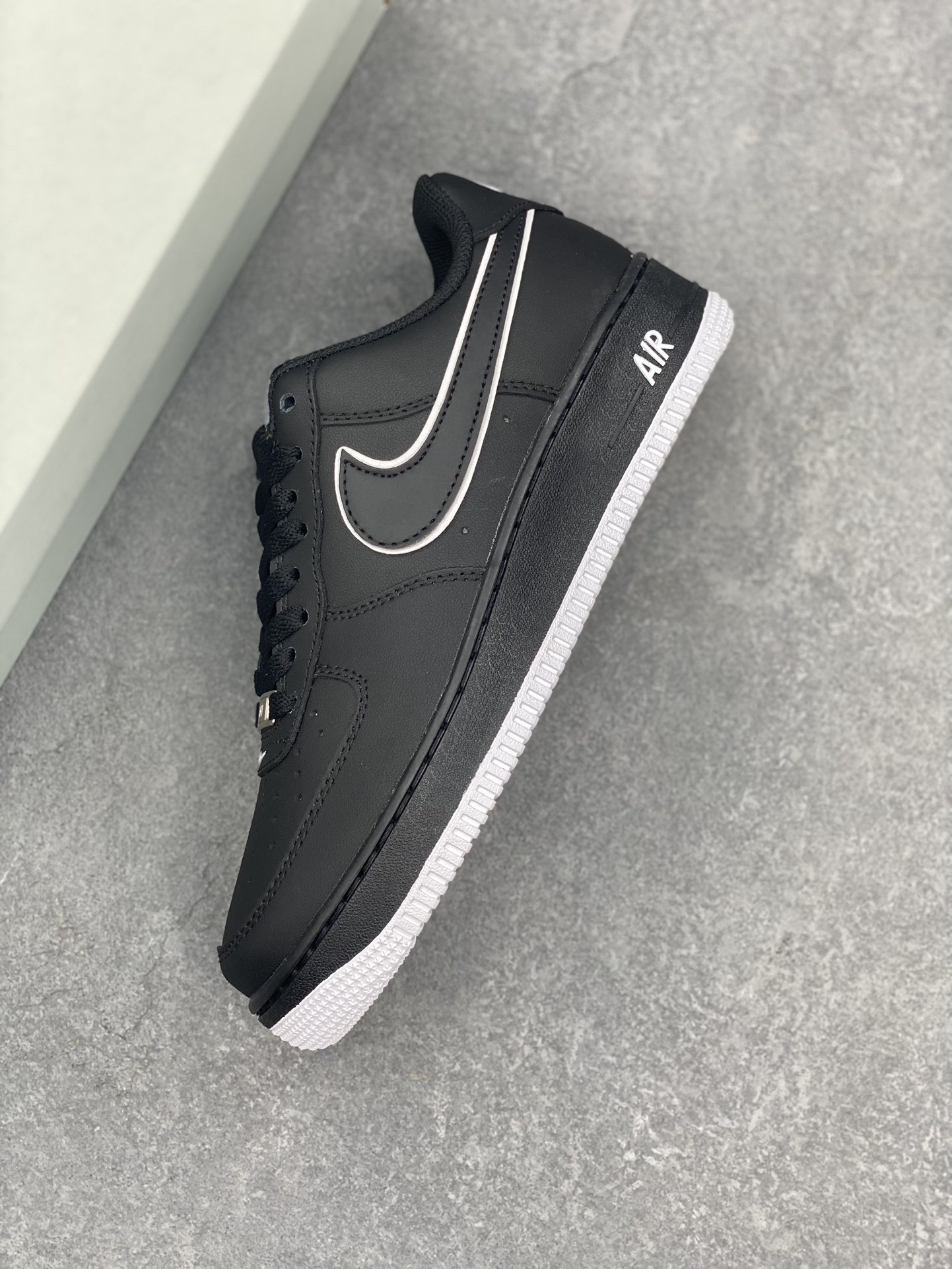 Nike Air Force 1 '07 Low Black/White Overlay Swoosh - Classic Sneakers 8 i1728762701 3746 3