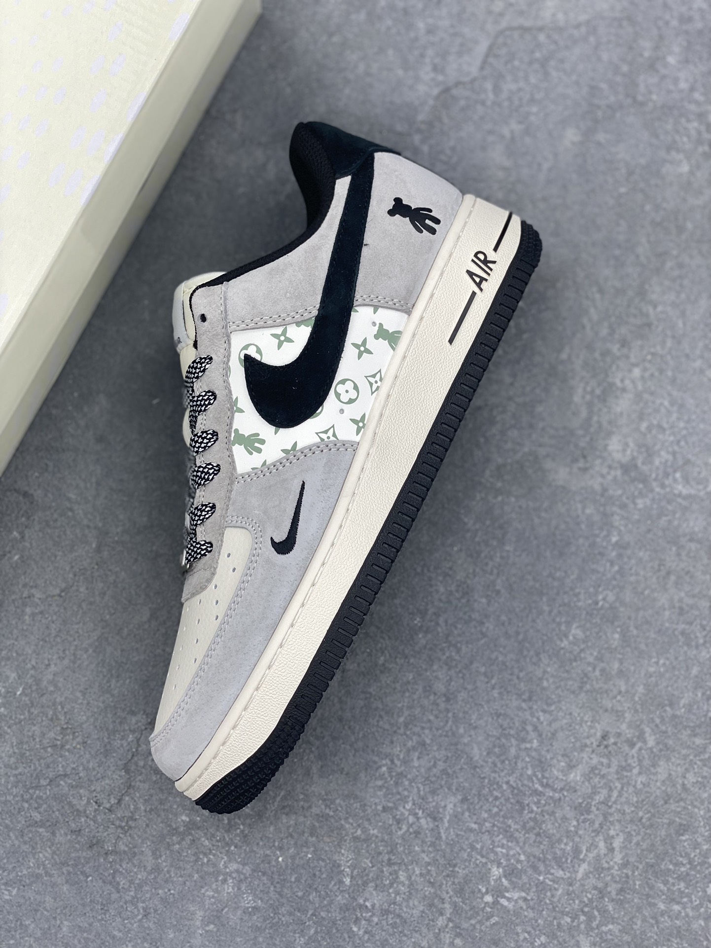 Nike Air Force 1 '07 Low 'Grately Bear' - Gray/Black Sneakers, Limited Edition 8 i1729023086 8337 7
