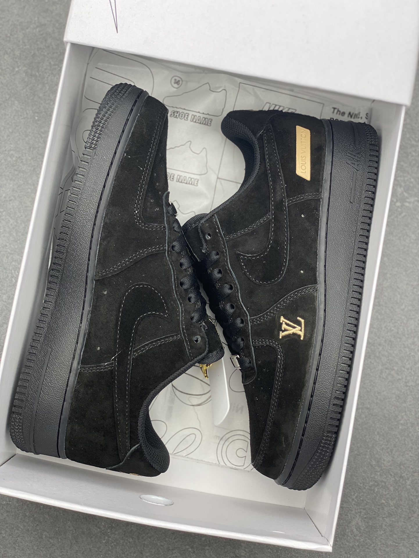 NK Air Force 1 '07 Low Custom Black Leather Sneakers with Accessories 10 i1729103729 7288 8