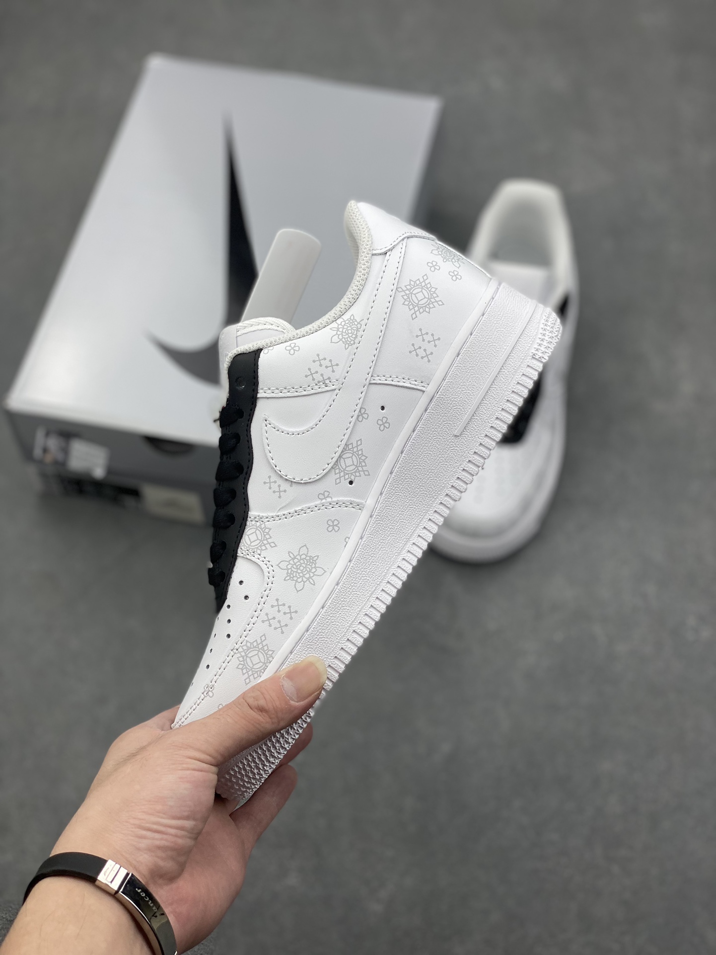 Nike Air Force 1 Low '07 White Silk Chinese Style Sneakers 4 i1729104077 4243 4