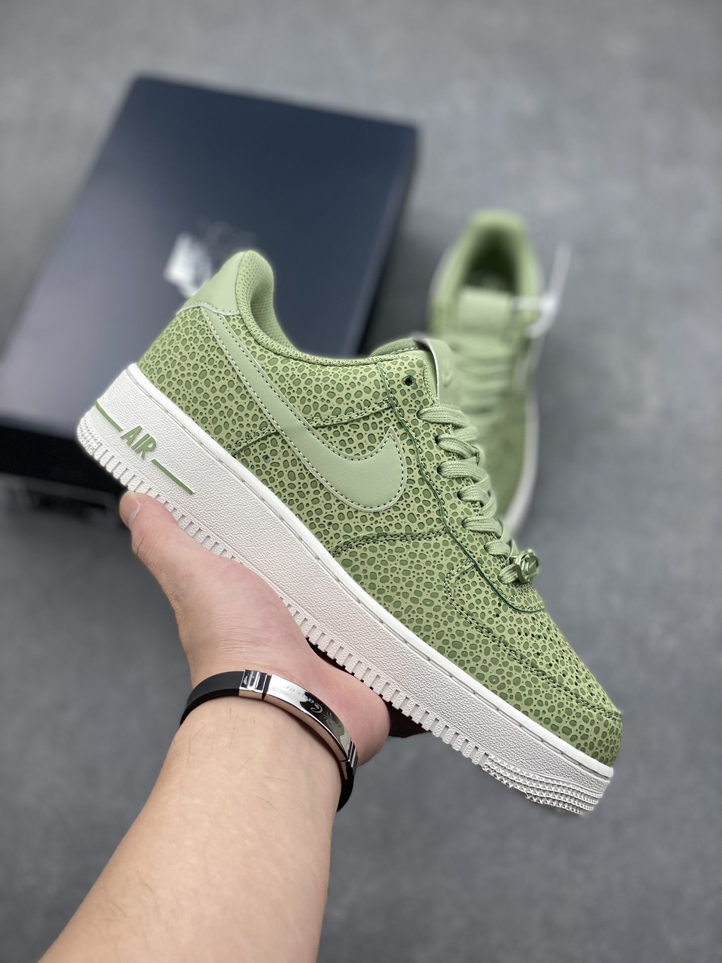 Nike Air Force 1 '07 Low Olive Green Casual Sneakers CW2288-017 2 i1729104121 1517 6