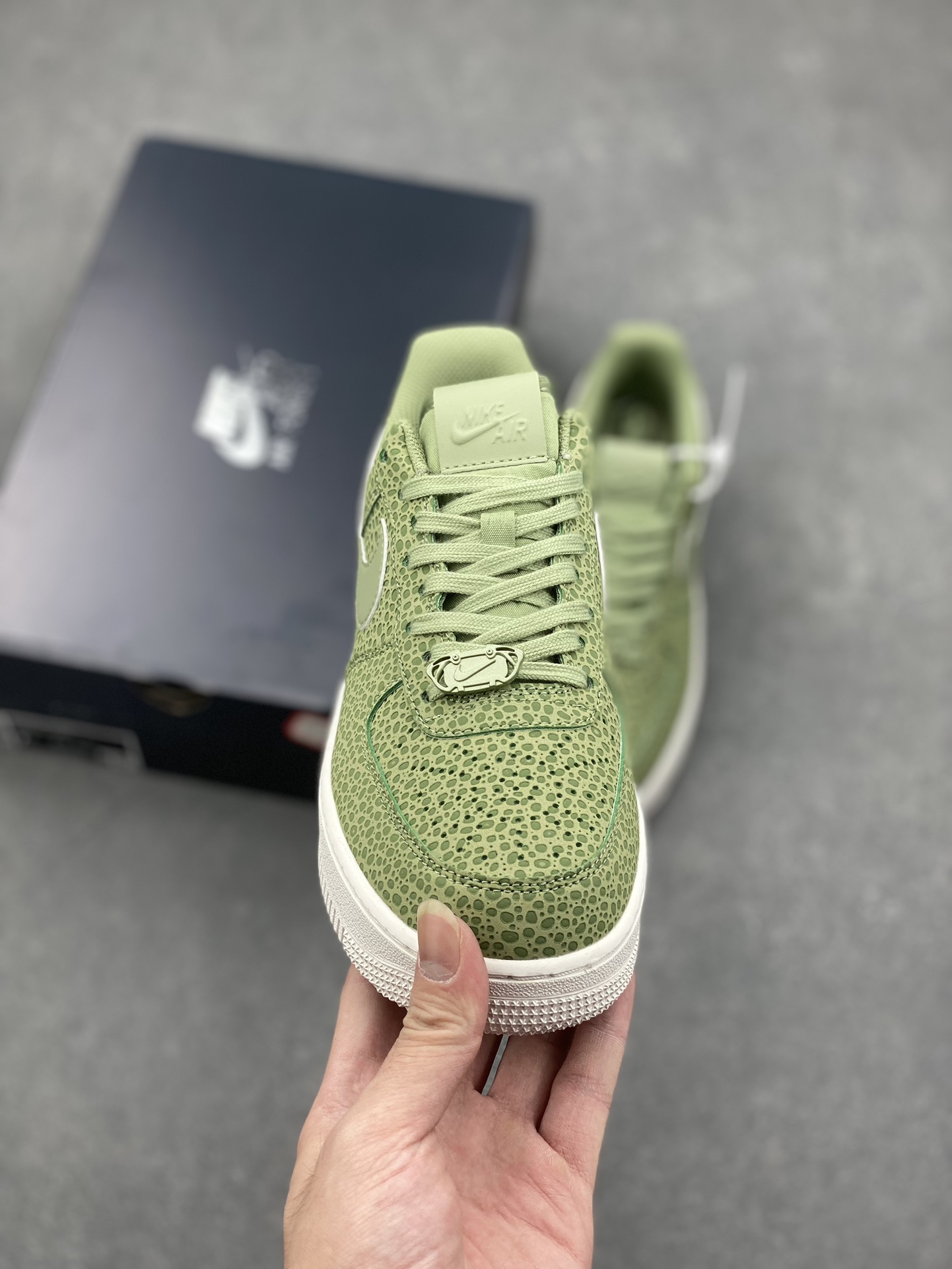 Nike Air Force 1 '07 Low Olive Green Casual Sneakers CW2288-017 3 i1729104122 7568 7