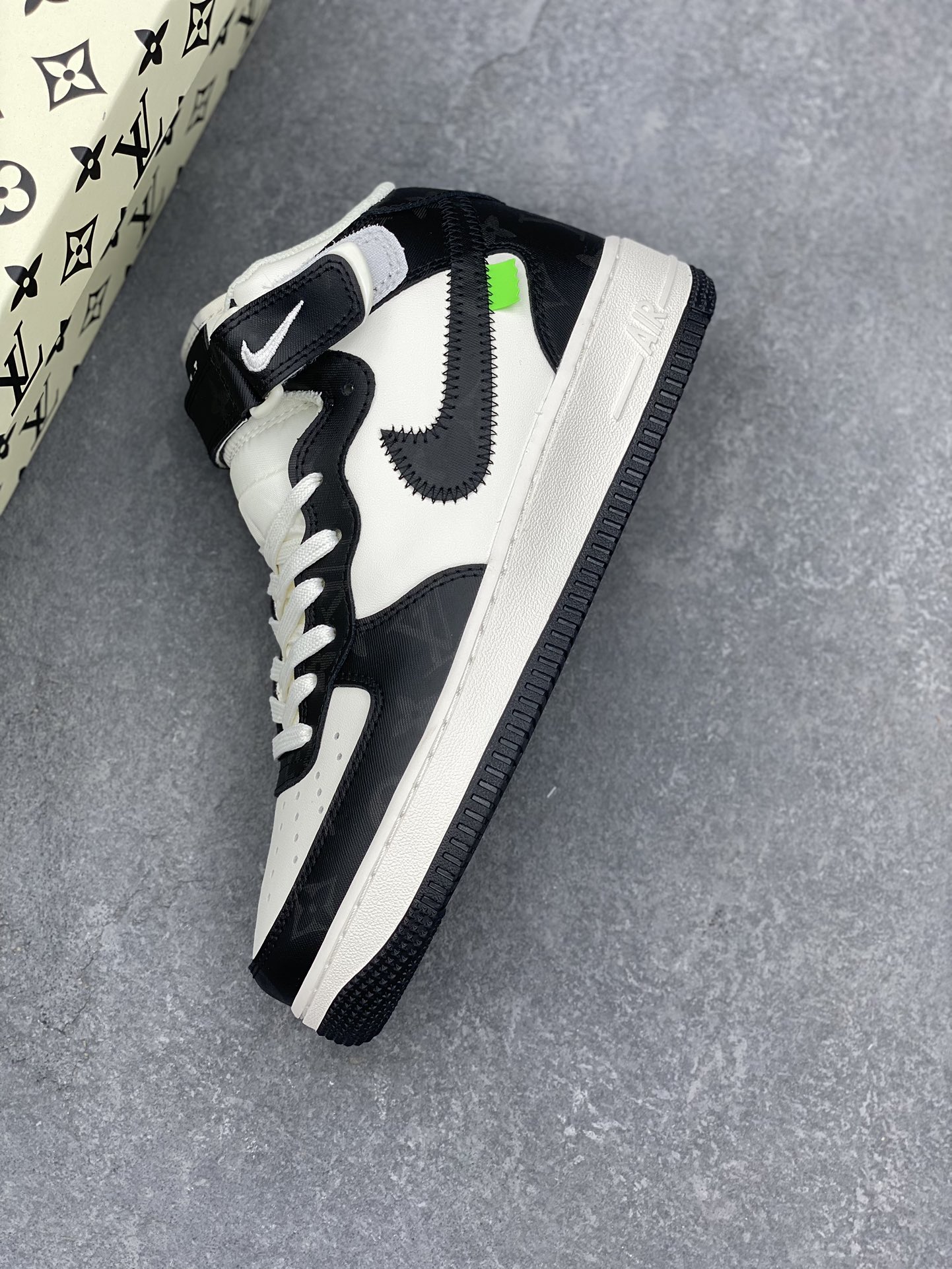 Nike Air Force 1 Mid Black White - Iconic Style, Superior Comfort Shoes 8 i1729268216 3227 2