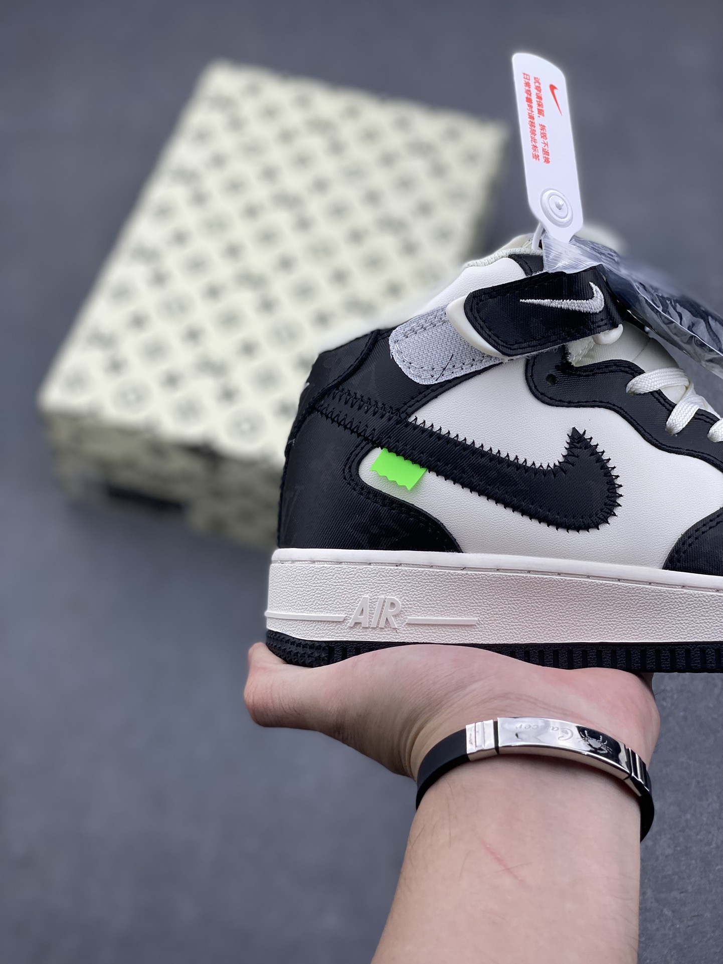 Nike Air Force 1 Mid Black White - Iconic Style, Superior Comfort Shoes 6 i1729268216 9898 3