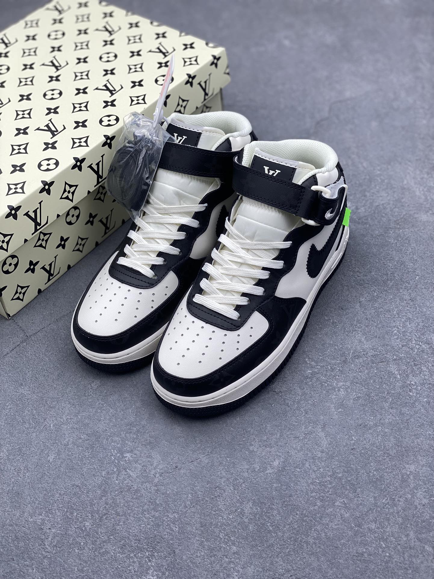Nike Air Force 1 Mid Black White - Iconic Style, Superior Comfort Shoes 9 i1729268217 597 6