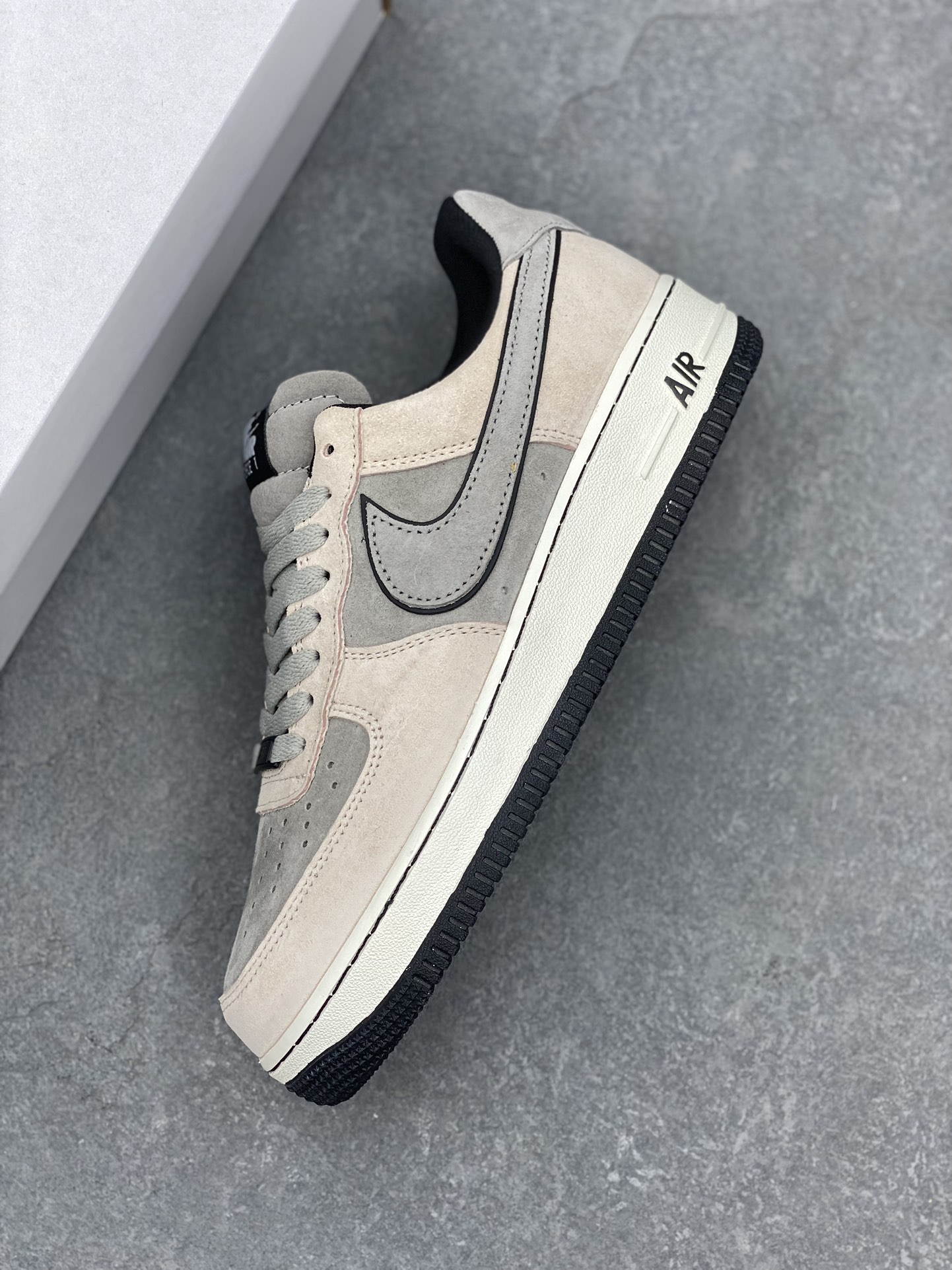 Nike Air Force 1 Low Otomo Katsuhiro Edition - Premium Comfort & Style 8 i1729353815 1050 1