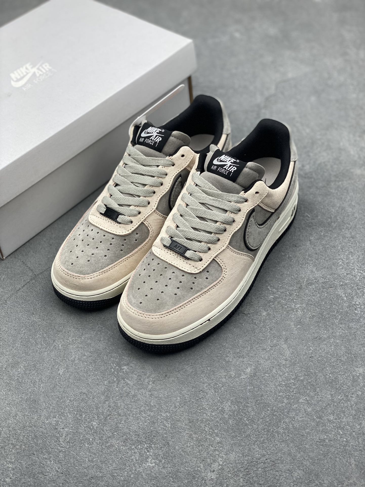 Nike Air Force 1 Low Otomo Katsuhiro Edition - Premium Comfort & Style 9 i1729353816 6260 7