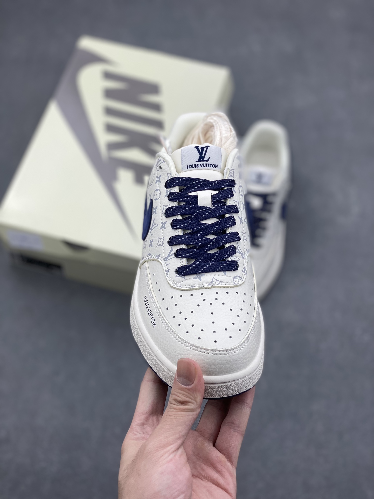 Nike Ebernon Low PRM x Louis Vuitton Custom Sneakers - Size 36-45 3 i1729353868 9244 6