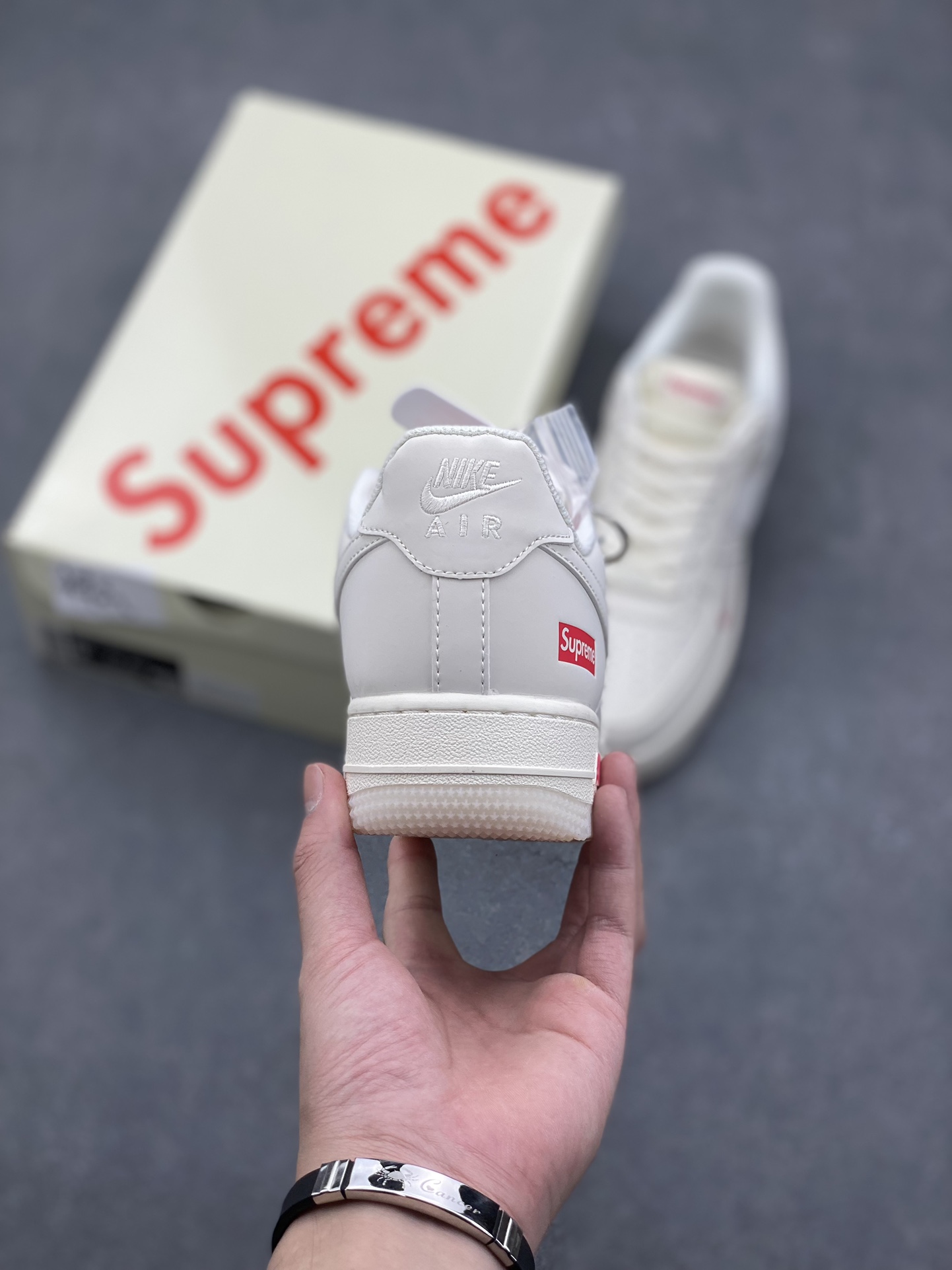 Nike Air Force 1 '07 Low Supreme Collab Sneakers - Cream White 5 i1729354070 1982 0