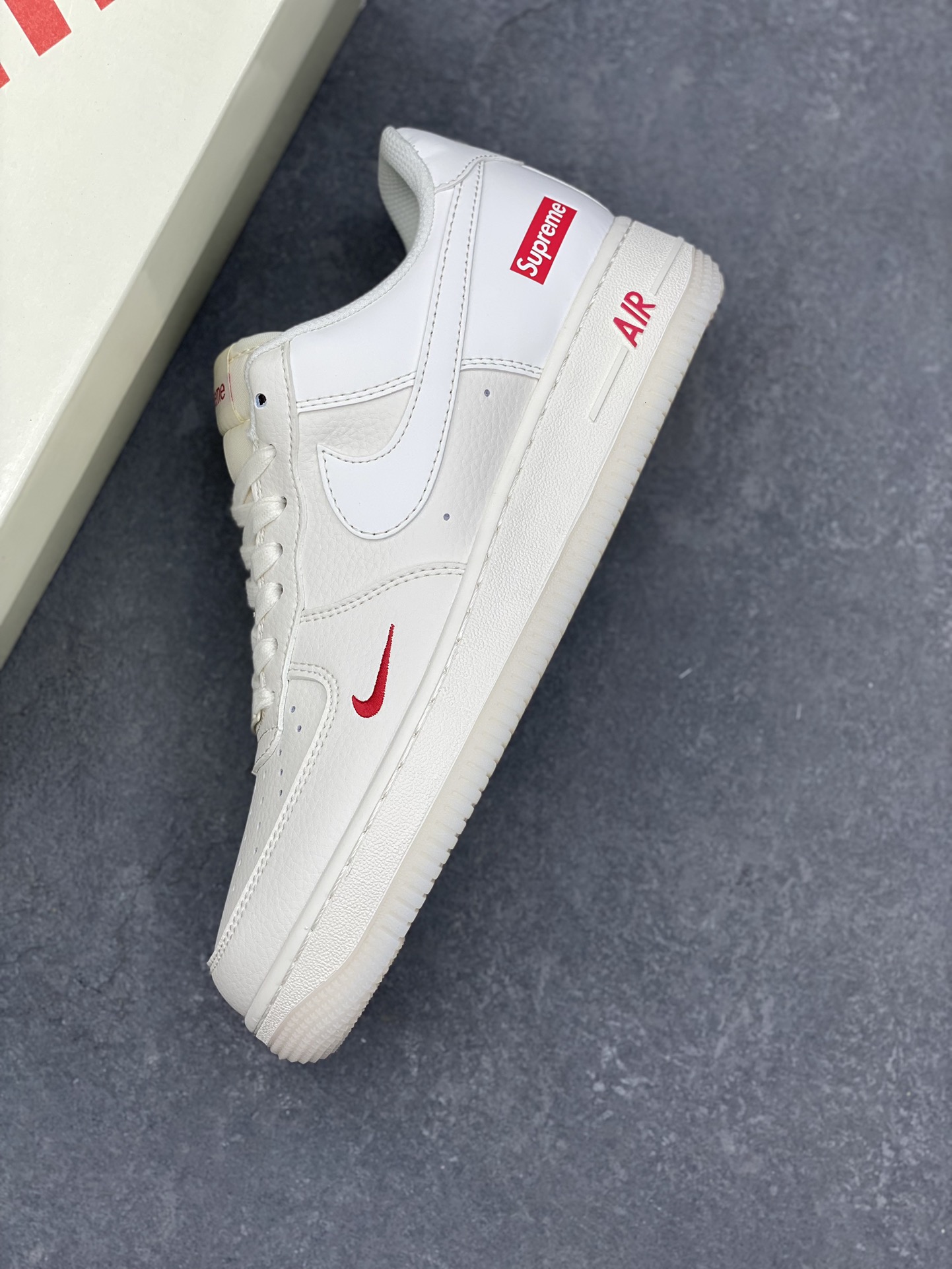 Nike Air Force 1 '07 Low Supreme Collab Sneakers - Cream White 8 i1729354070 996 6