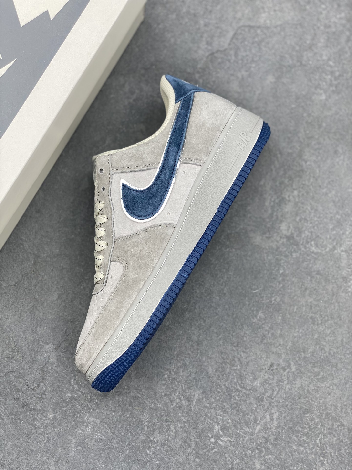 Nike Air Force 1 Low Grey Blue Suede Sneakers DJ3966-133 8 i1729354399 1993 6