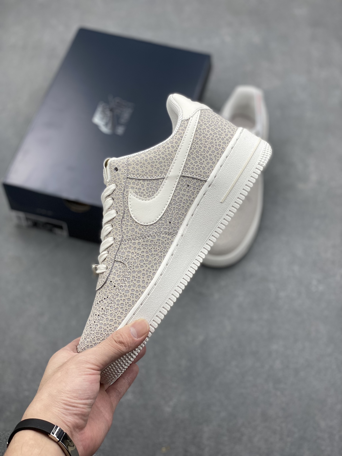 Nike Air Force 1 '07 Low FV6519-001: Timeless Style & All-Day Comfort 4 i1729446943 1502 1